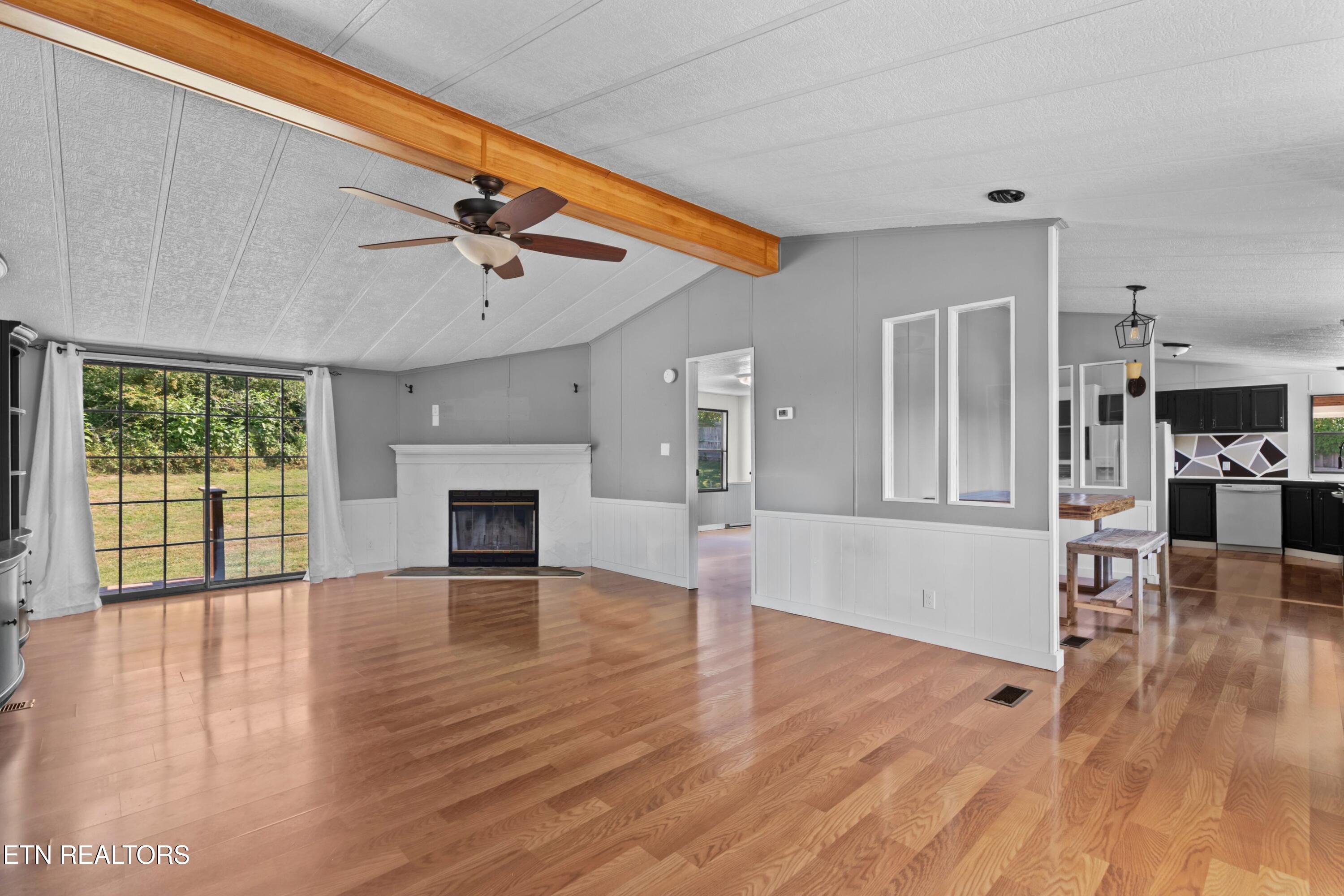 1424 River Breeze Drive Sevierville TN 37876