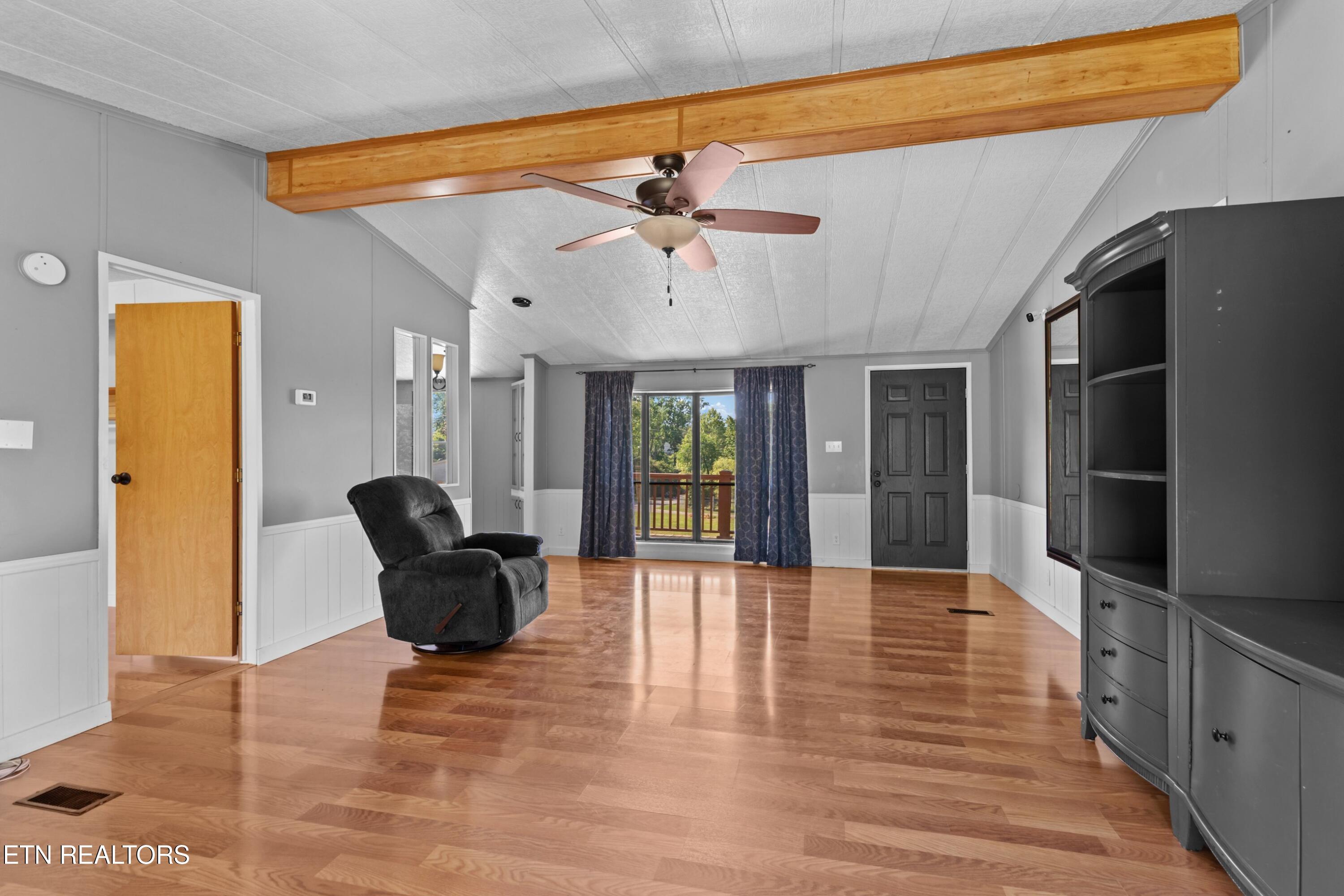 1424 River Breeze Drive Sevierville TN 37876