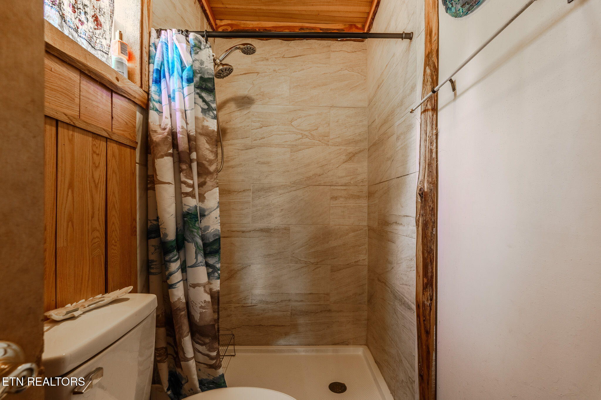 1563 Raven Hill Road Tazewell TN 37879