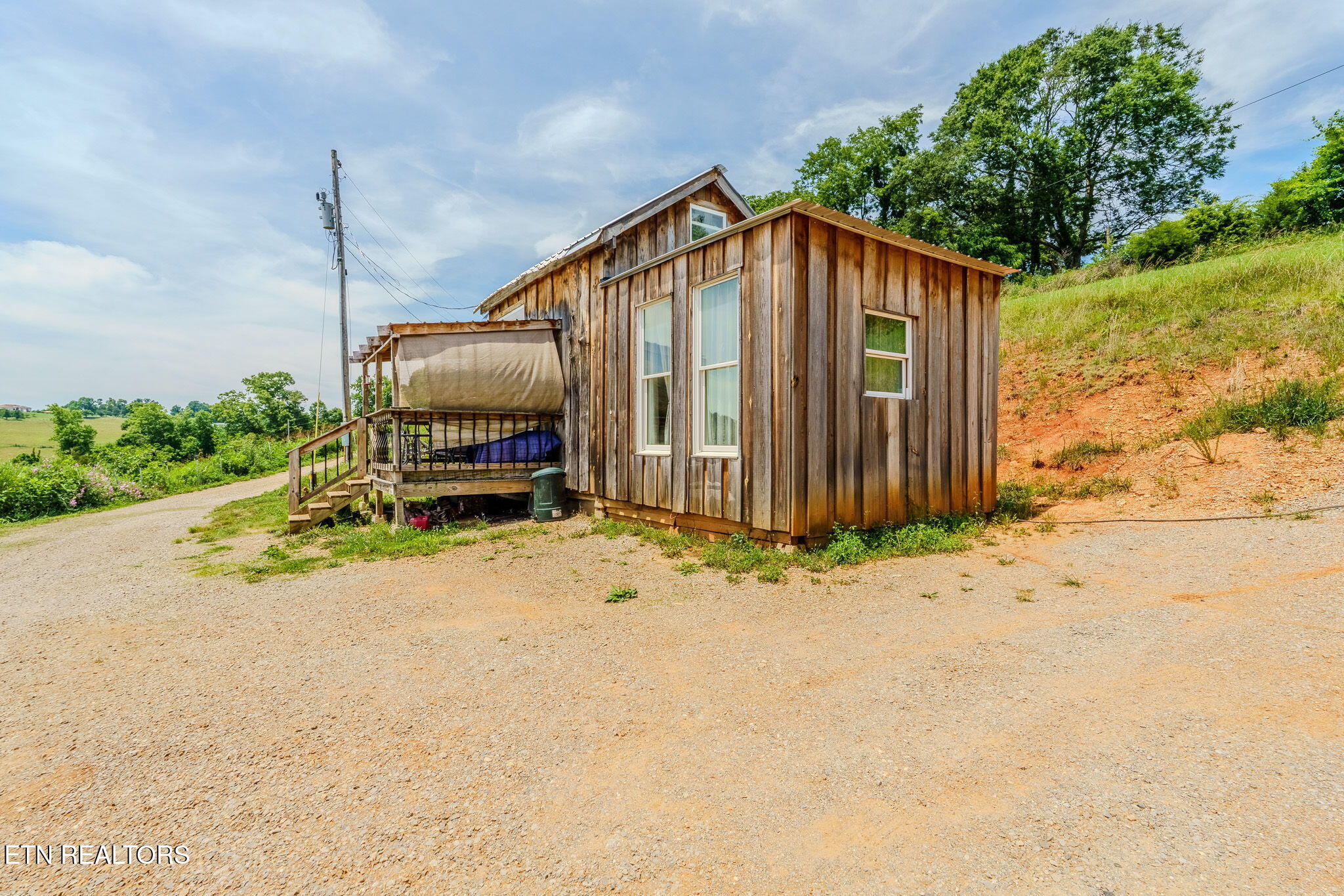 1563 Raven Hill Road Tazewell TN 37879