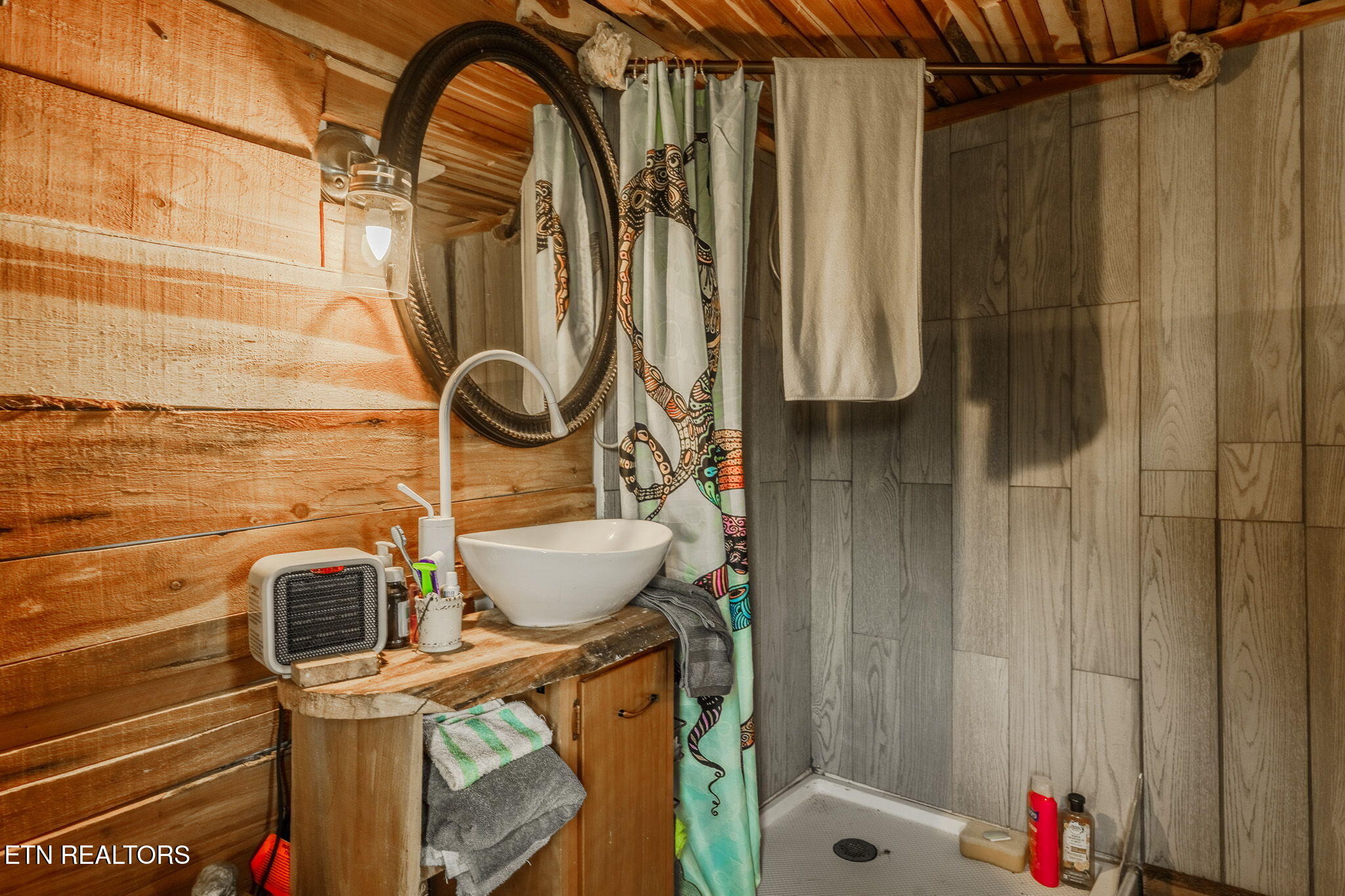 1563 Raven Hill Road Tazewell TN 37879