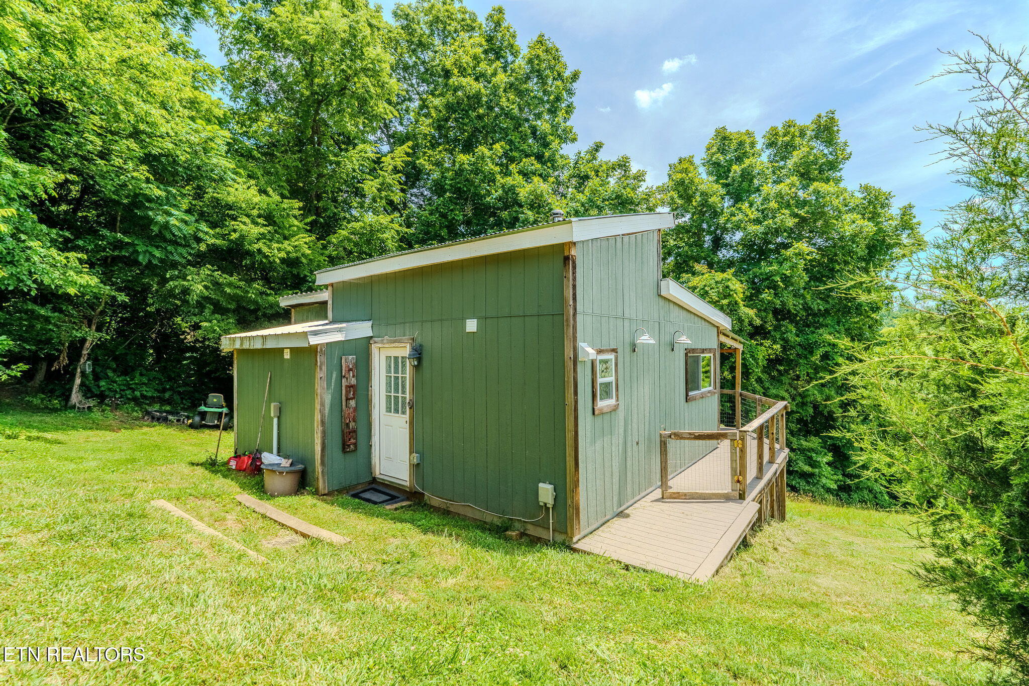 1563 Raven Hill Road Tazewell TN 37879