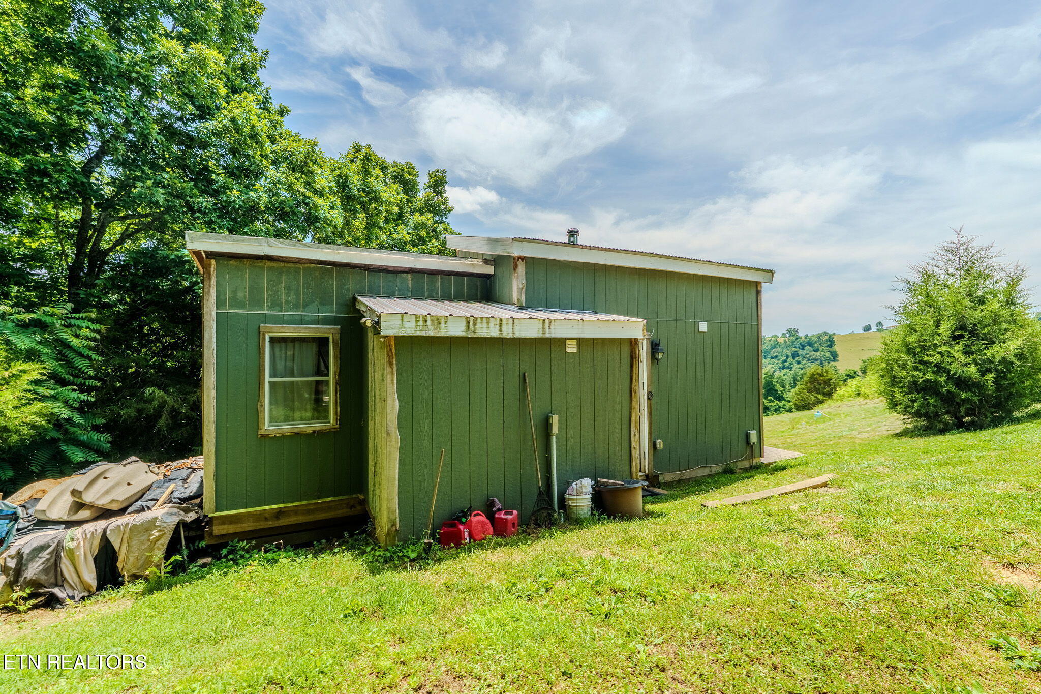 1563 Raven Hill Road Tazewell TN 37879