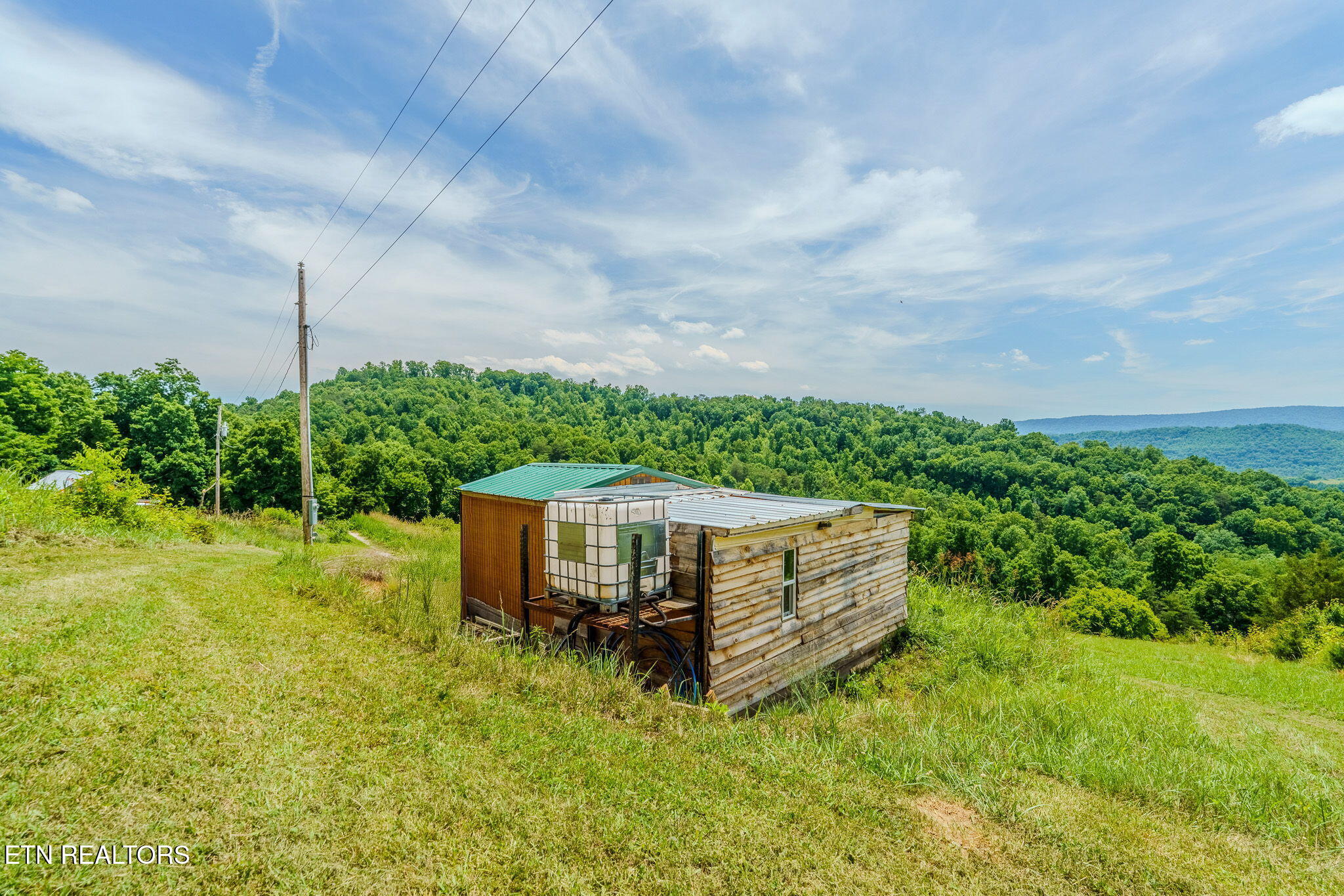 1563 Raven Hill Road Tazewell TN 37879