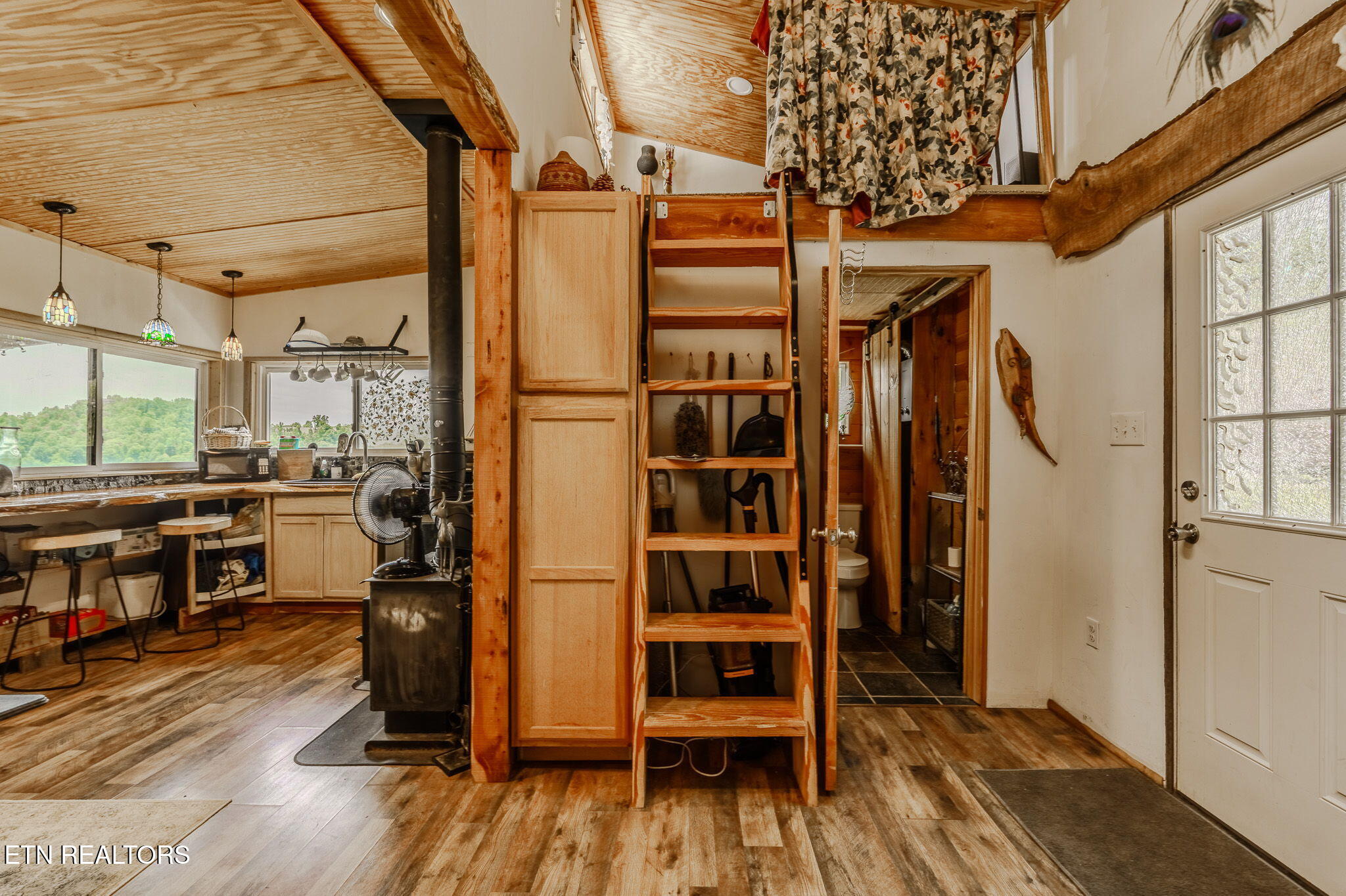 1563 Raven Hill Road Tazewell TN 37879