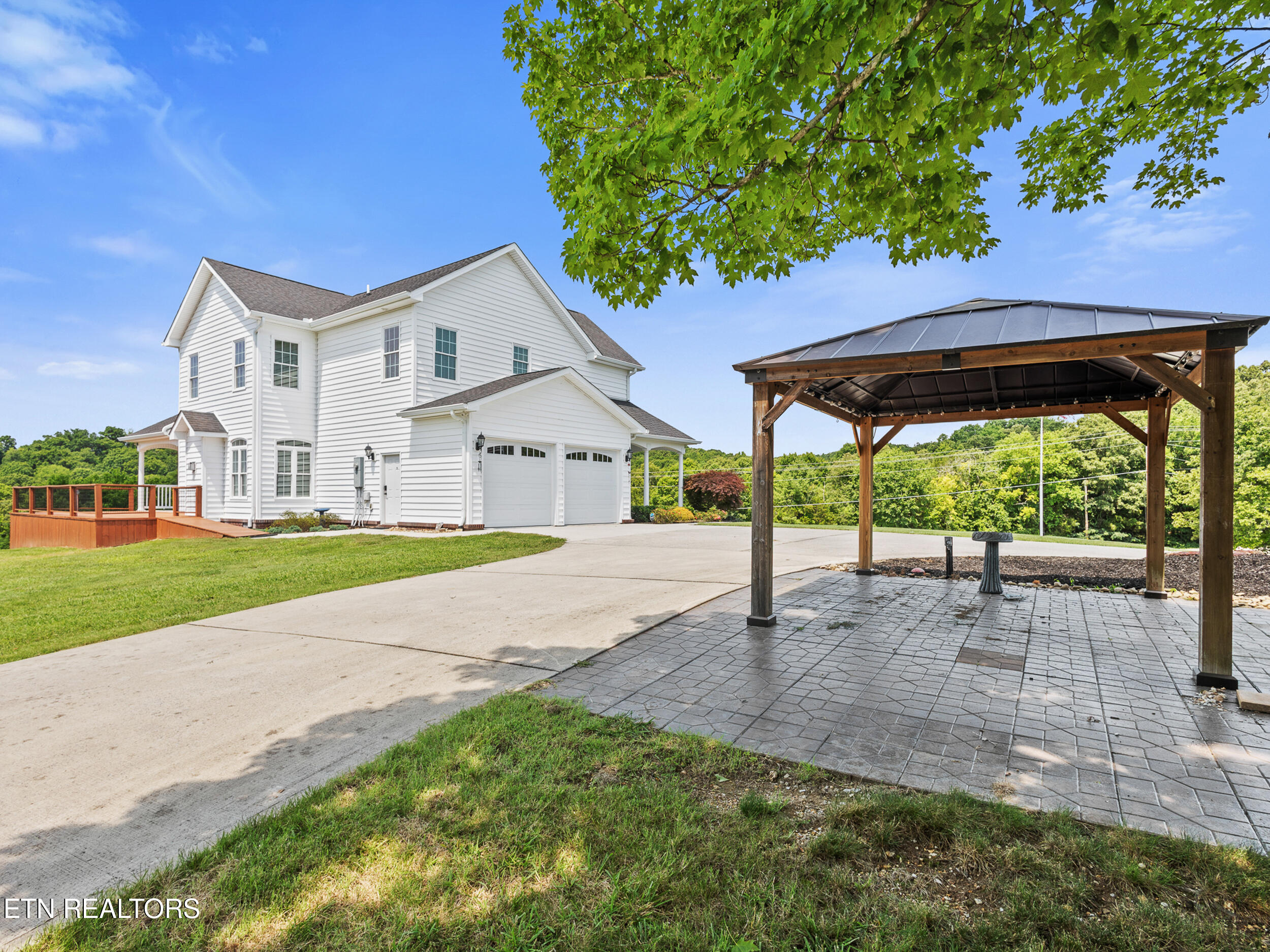 1229 New Hope Road Rockwood TN 37854