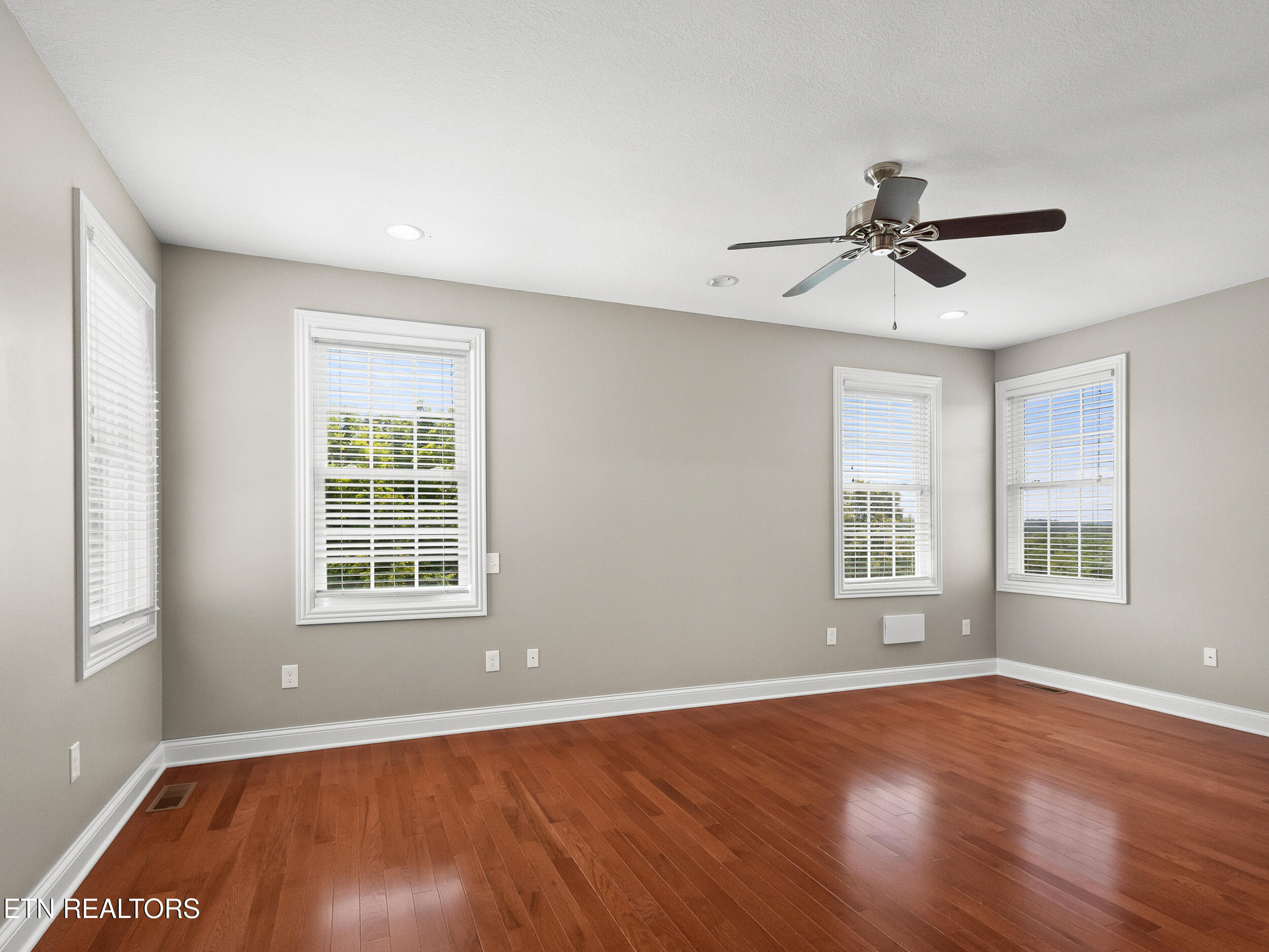 1229 New Hope Road Rockwood TN 37854