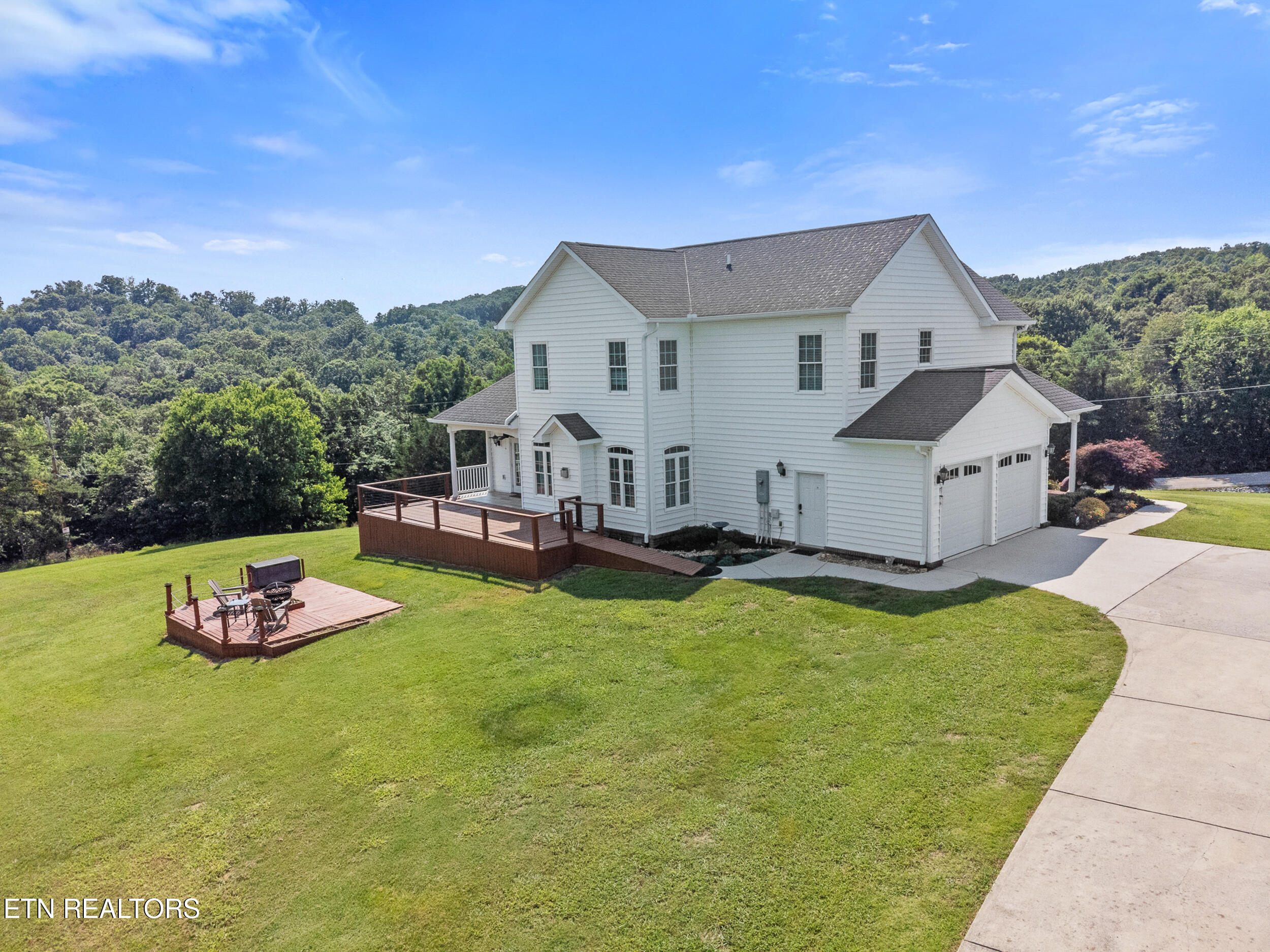 1229 New Hope Road Rockwood TN 37854