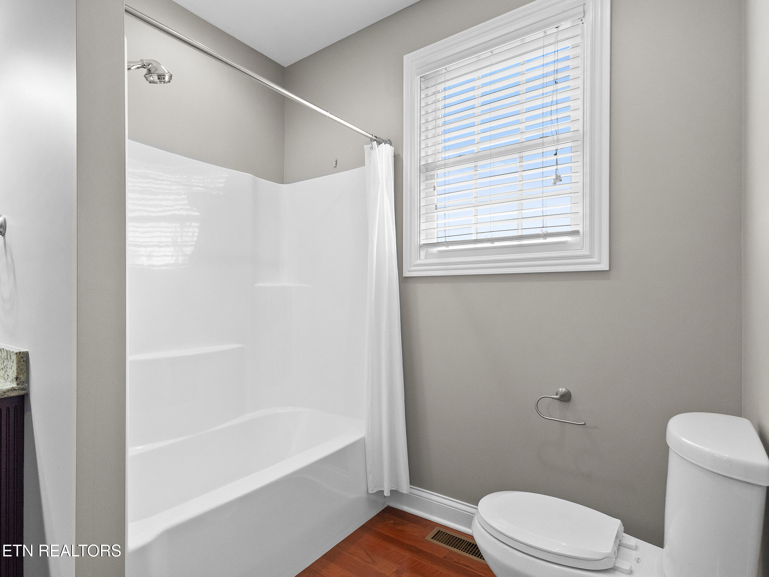 1229 New Hope Road Rockwood TN 37854