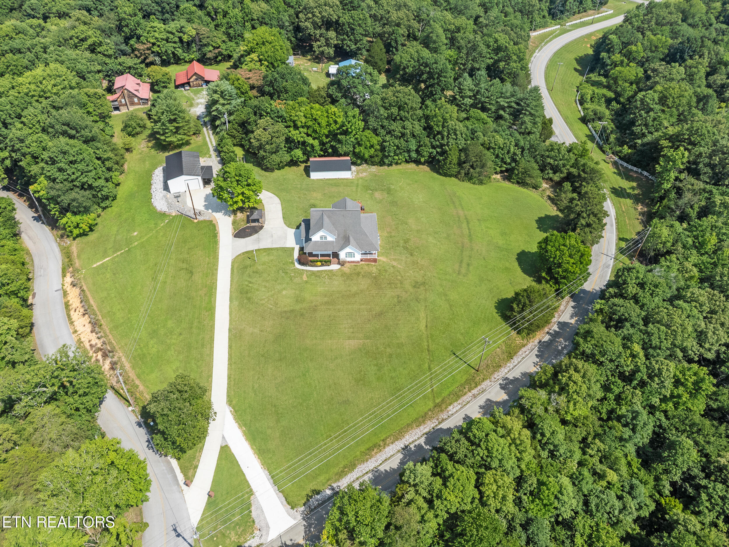 1229 New Hope Road Rockwood TN 37854