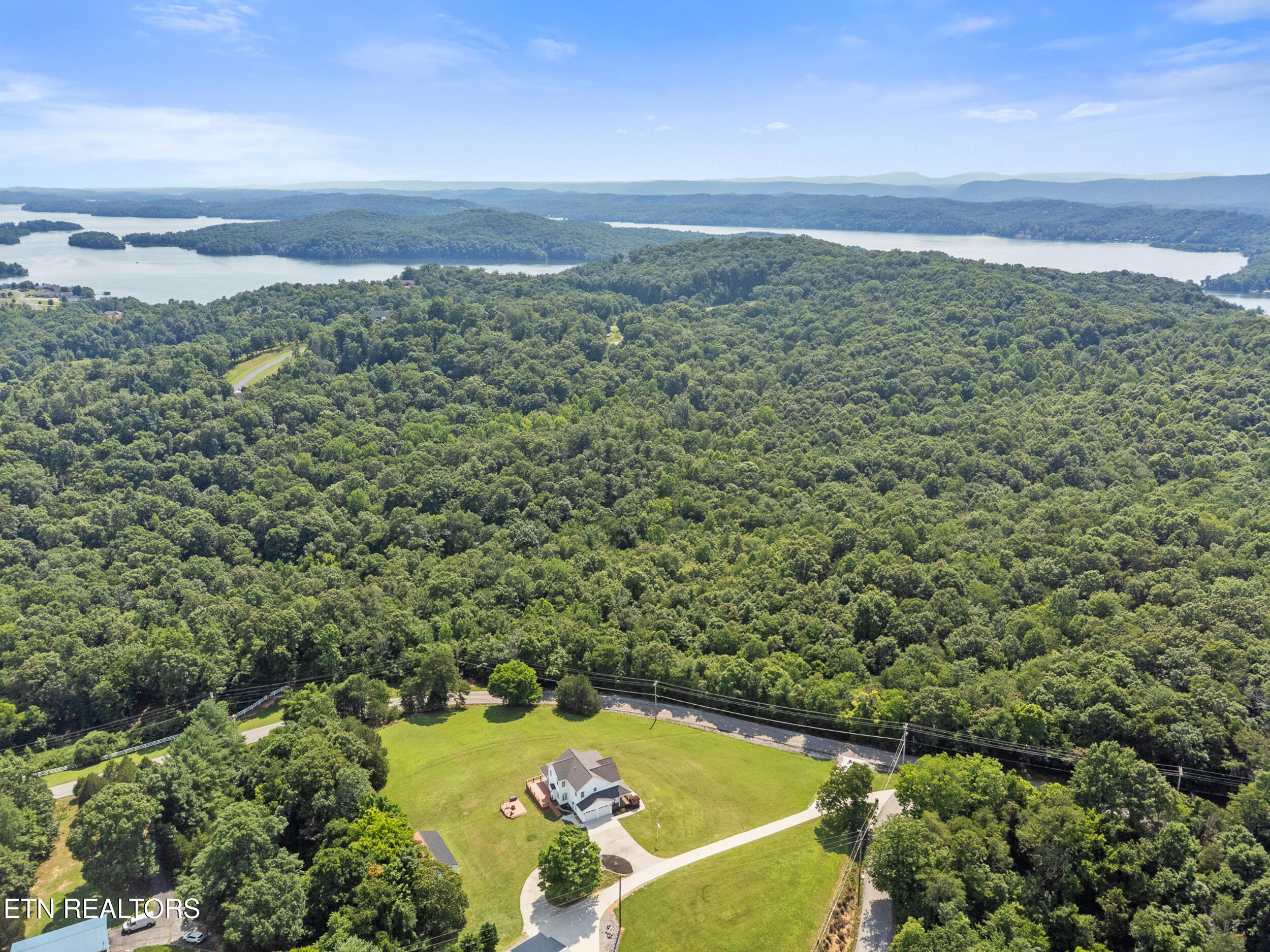1229 New Hope Road Rockwood TN 37854