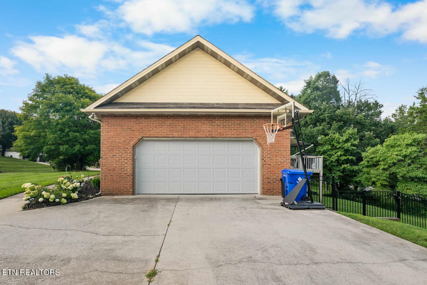 219 Twinleaf Lane Knoxville TN 37920
