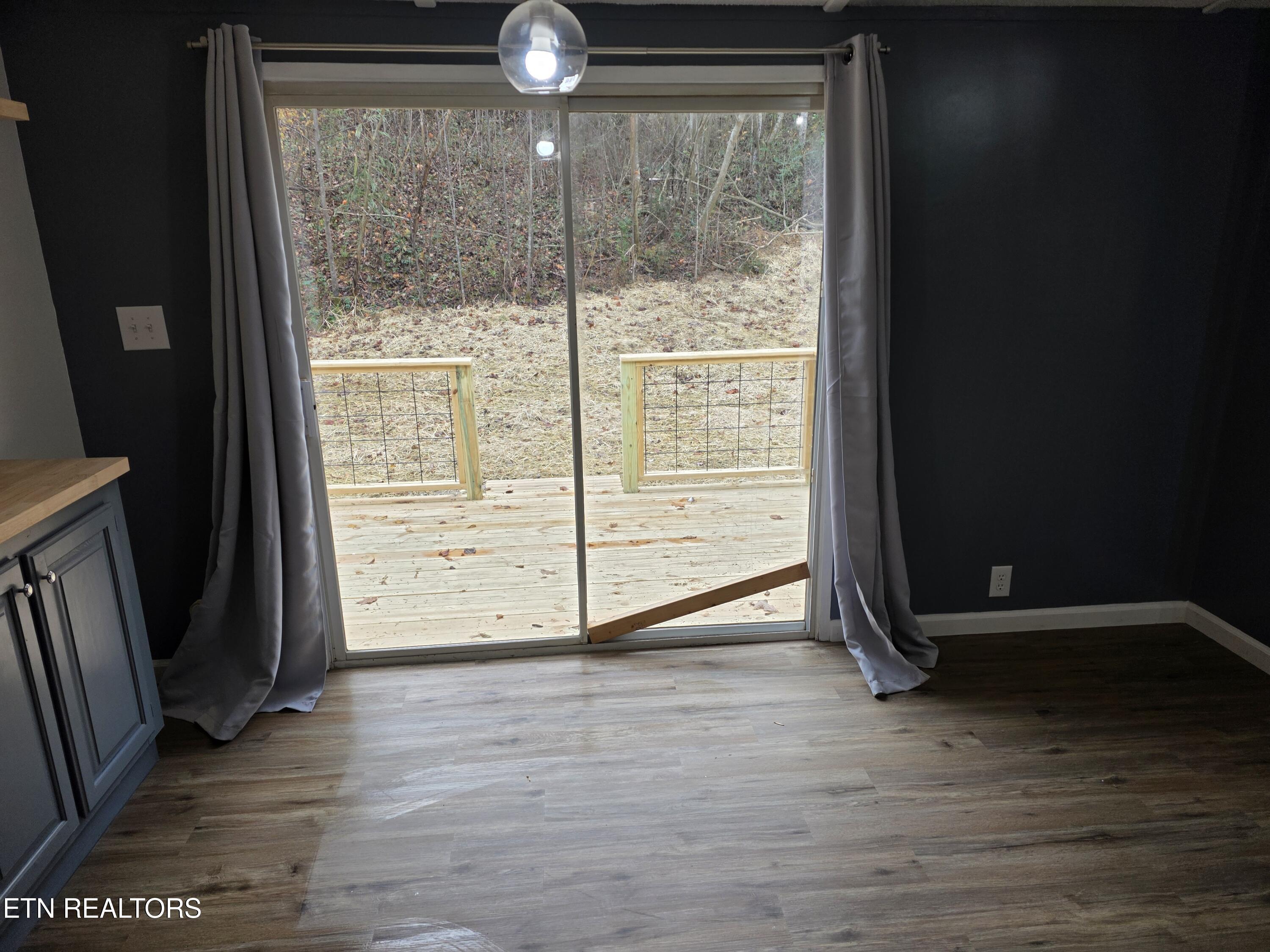 1288 Maiden Lane Lane Jellico TN 37762