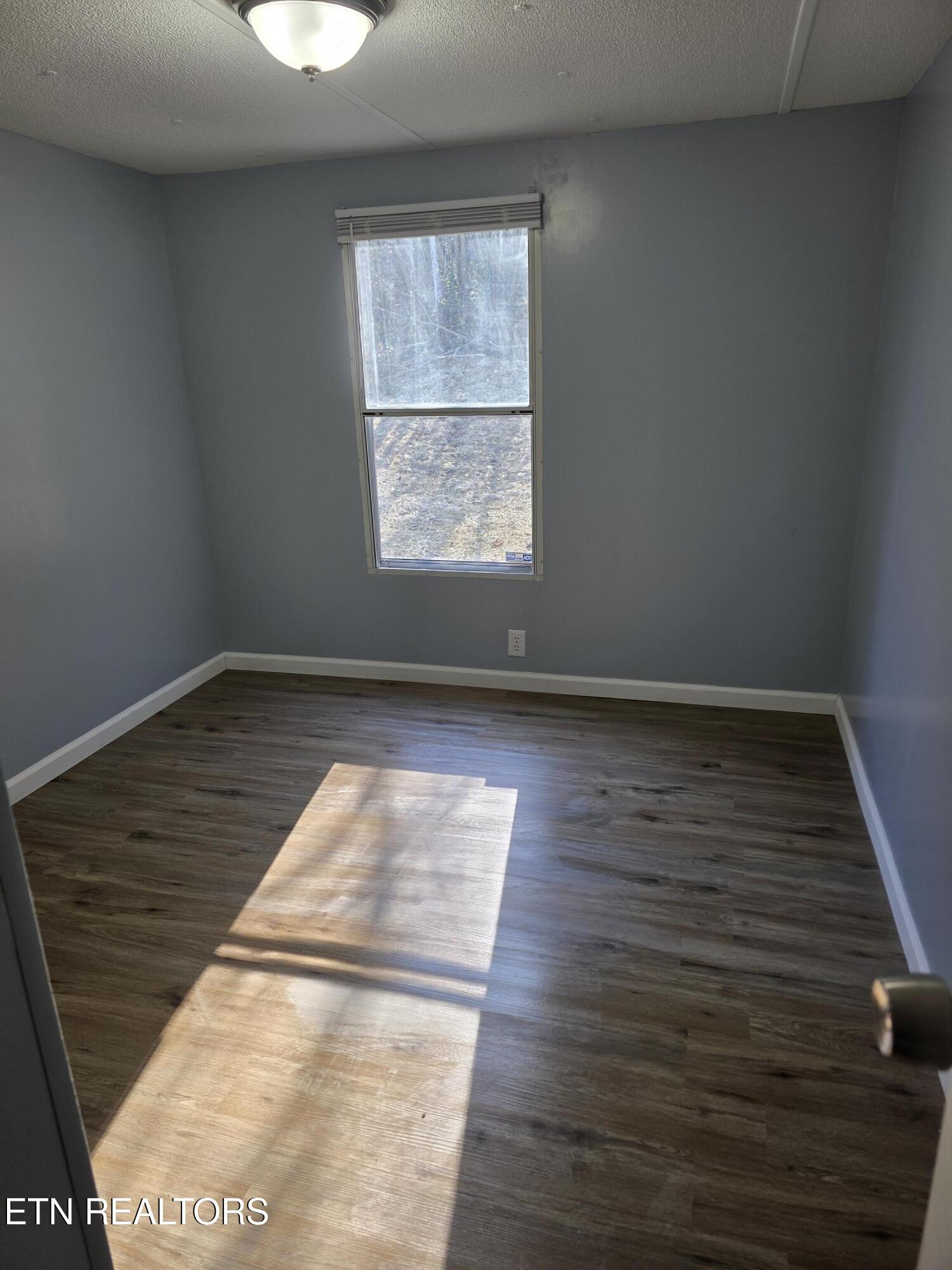 1288 Maiden Lane Lane Jellico TN 37762