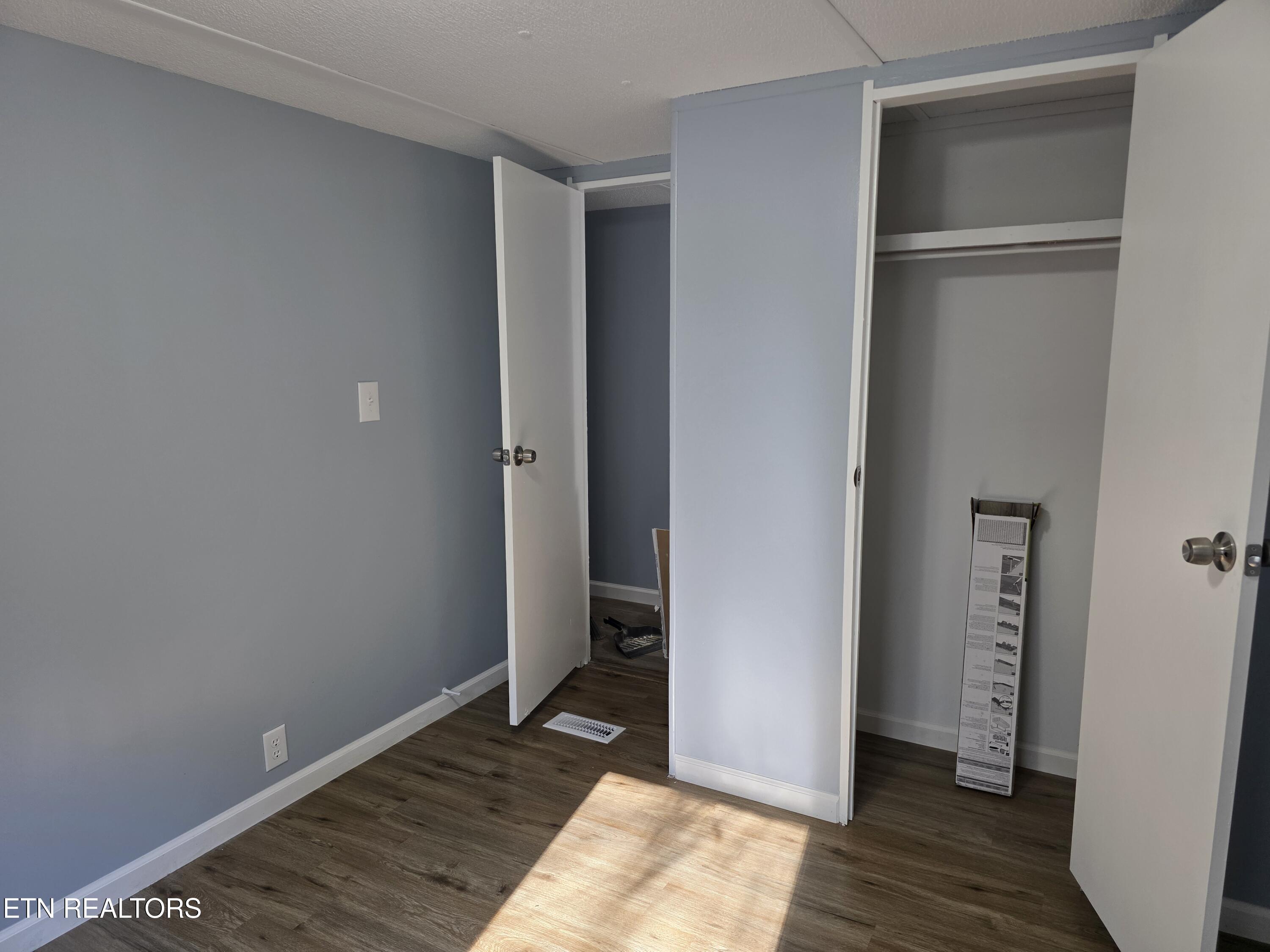 1288 Maiden Lane Lane Jellico TN 37762