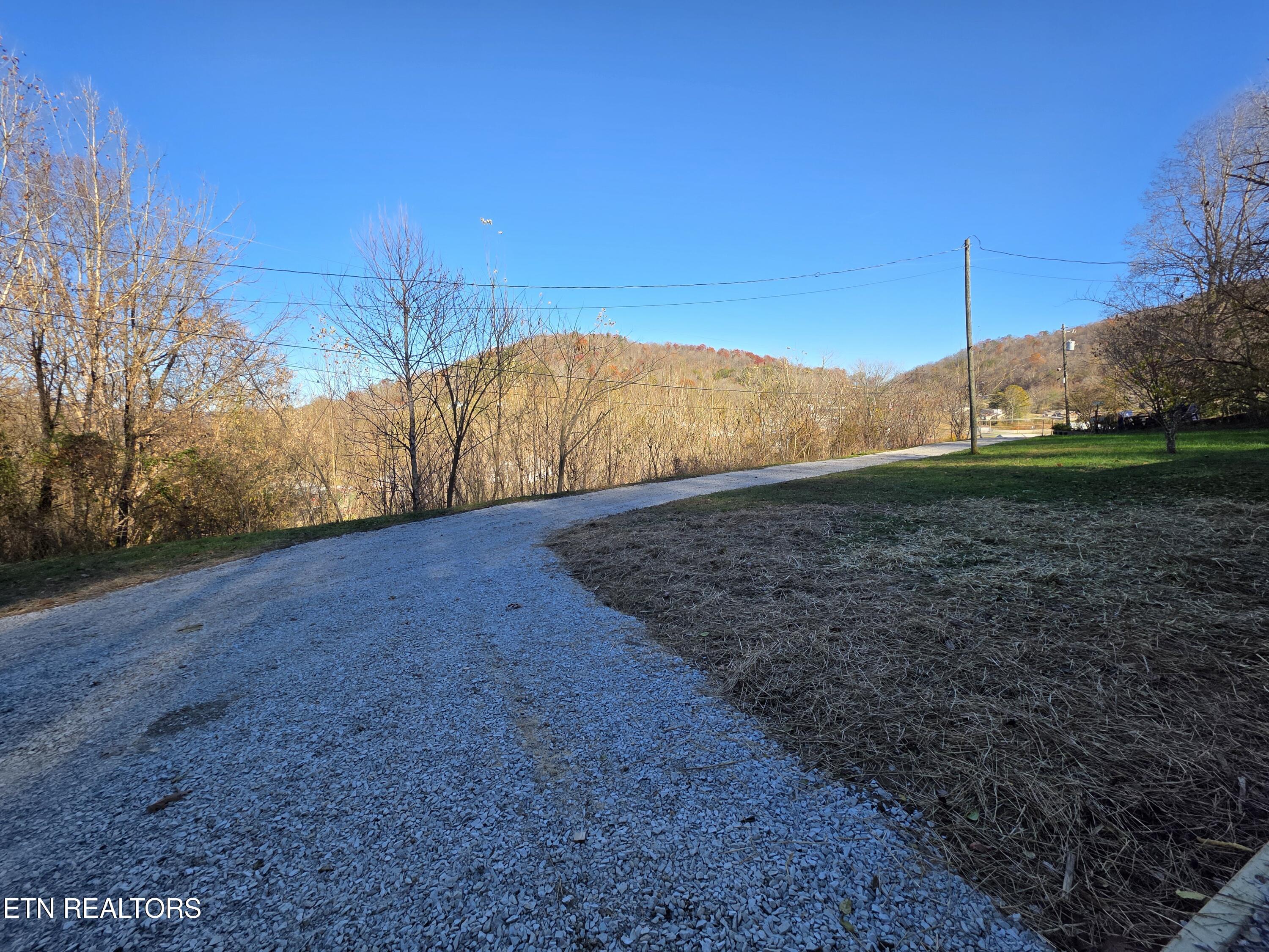 1288 Maiden Lane Lane Jellico TN 37762