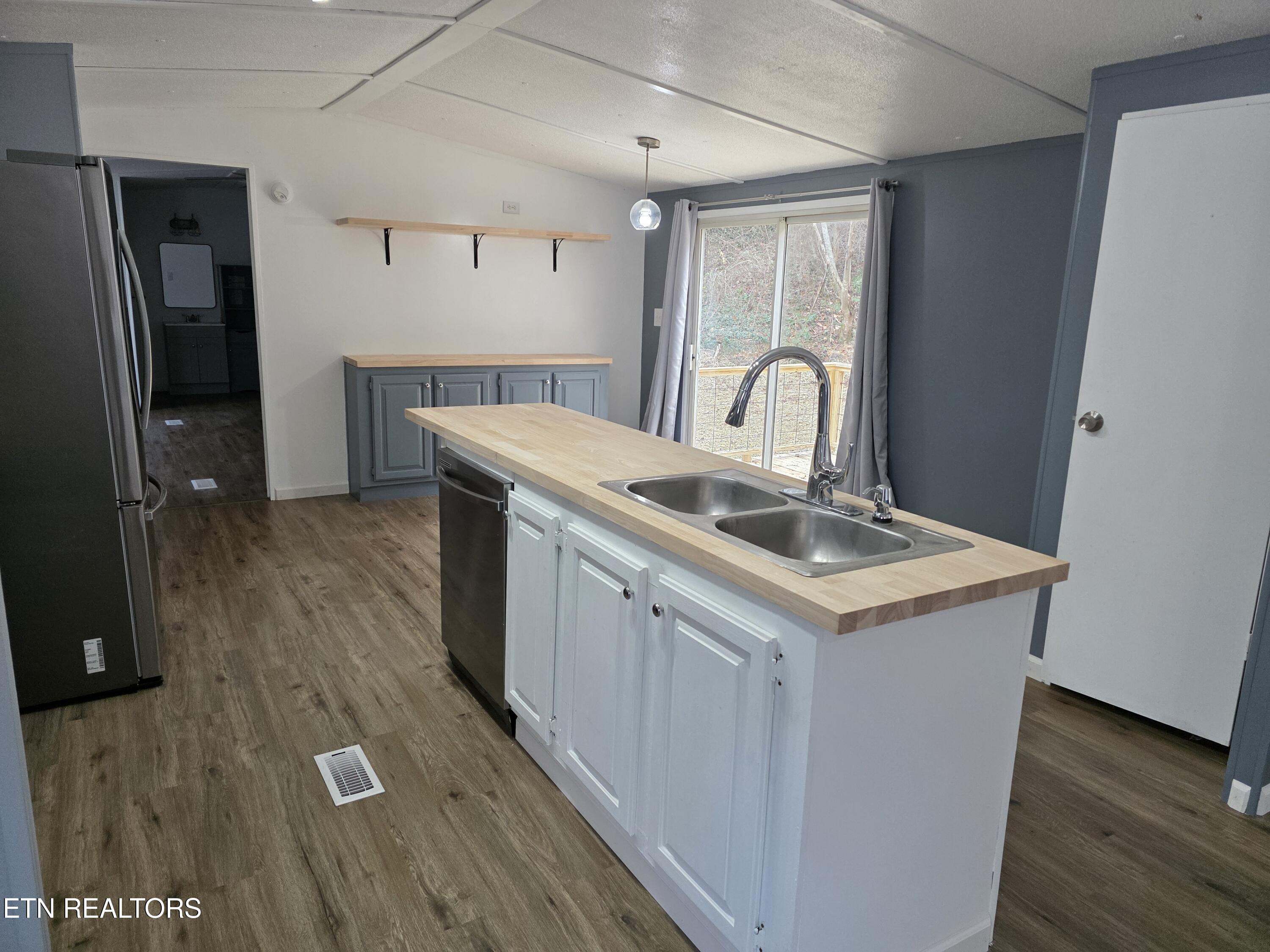 1288 Maiden Lane Lane Jellico TN 37762