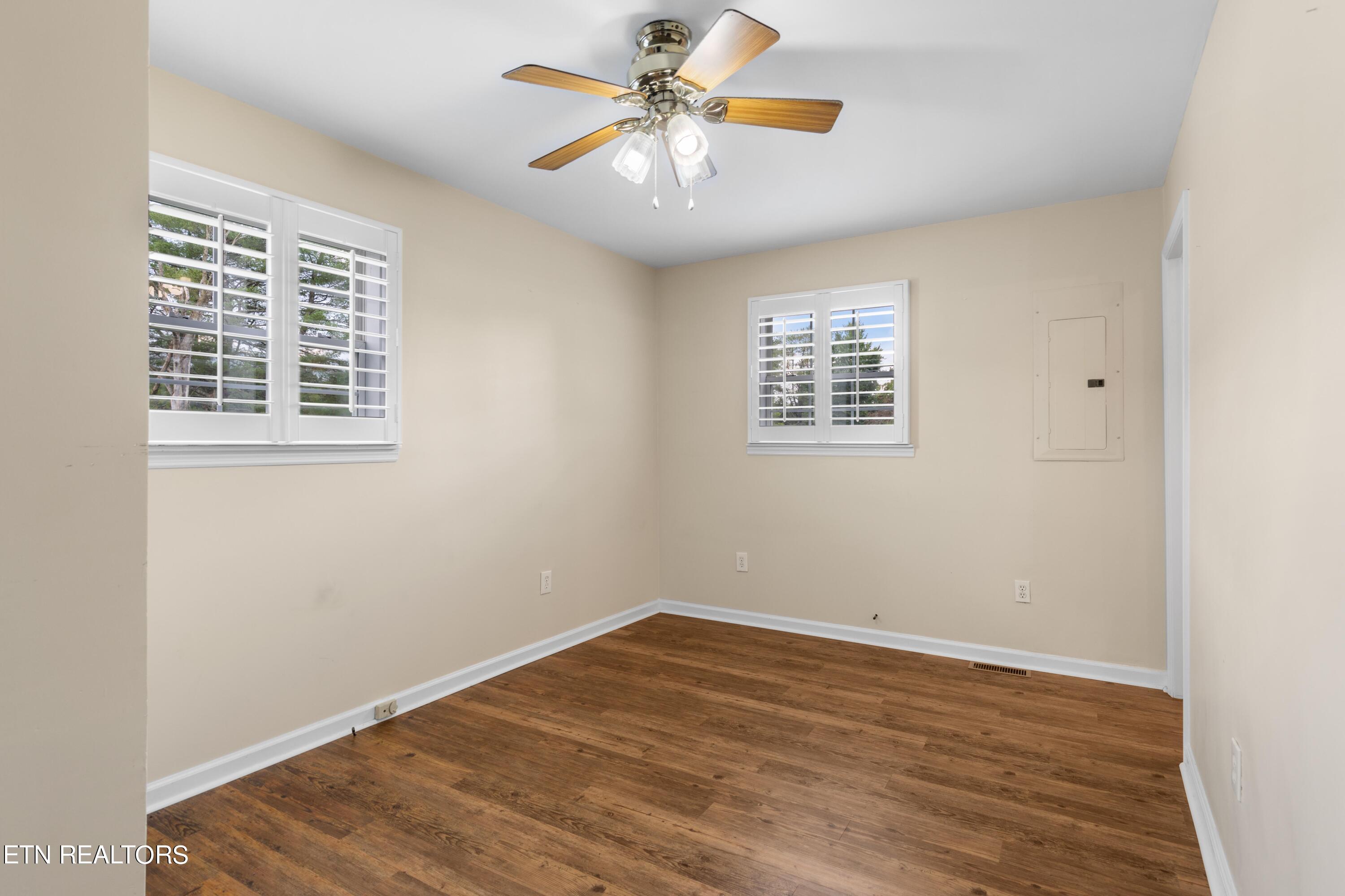 693 Old Middlesboro Highway Lafollette TN 37766