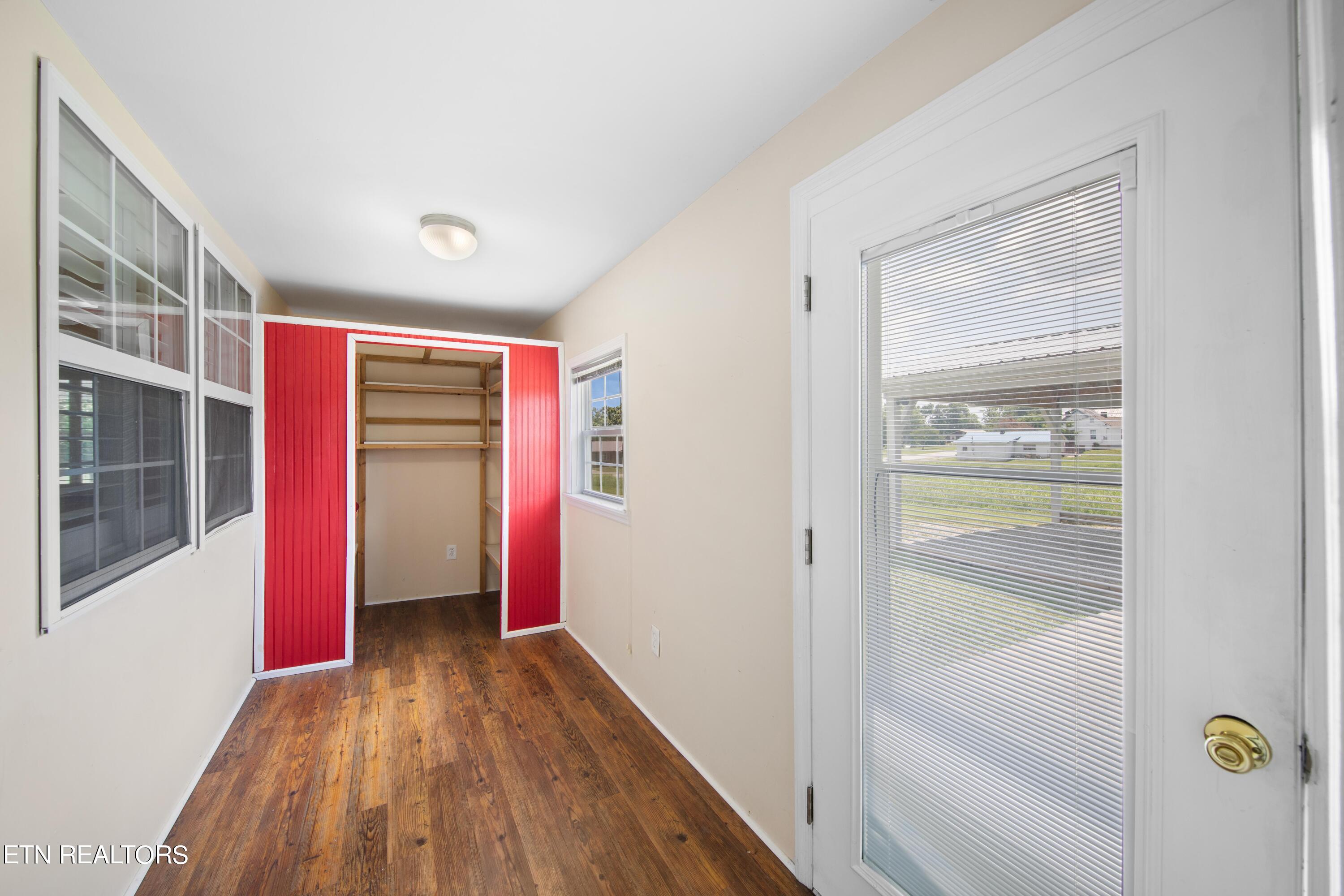 693 Old Middlesboro Highway Lafollette TN 37766