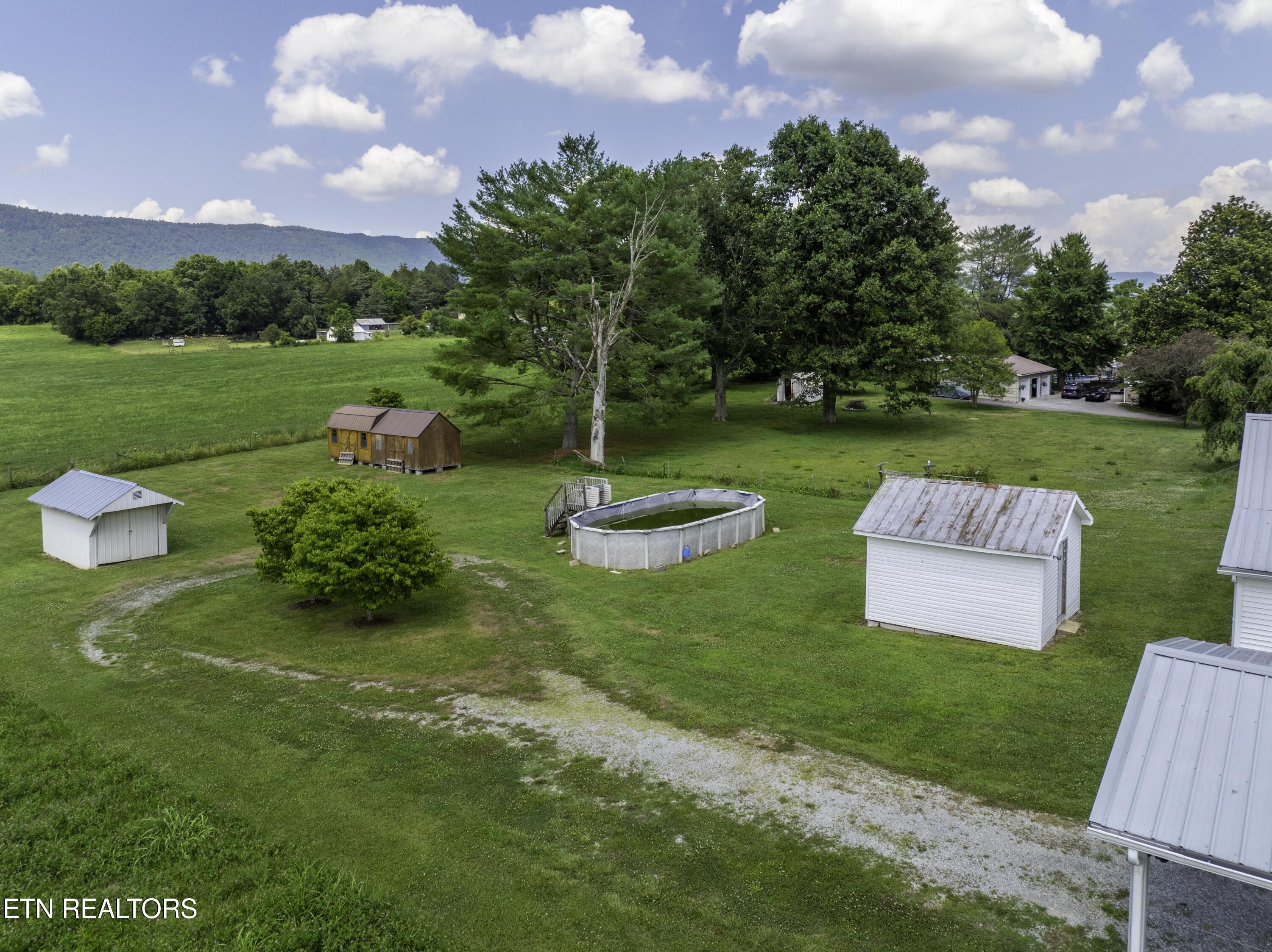 693 Old Middlesboro Highway Lafollette TN 37766