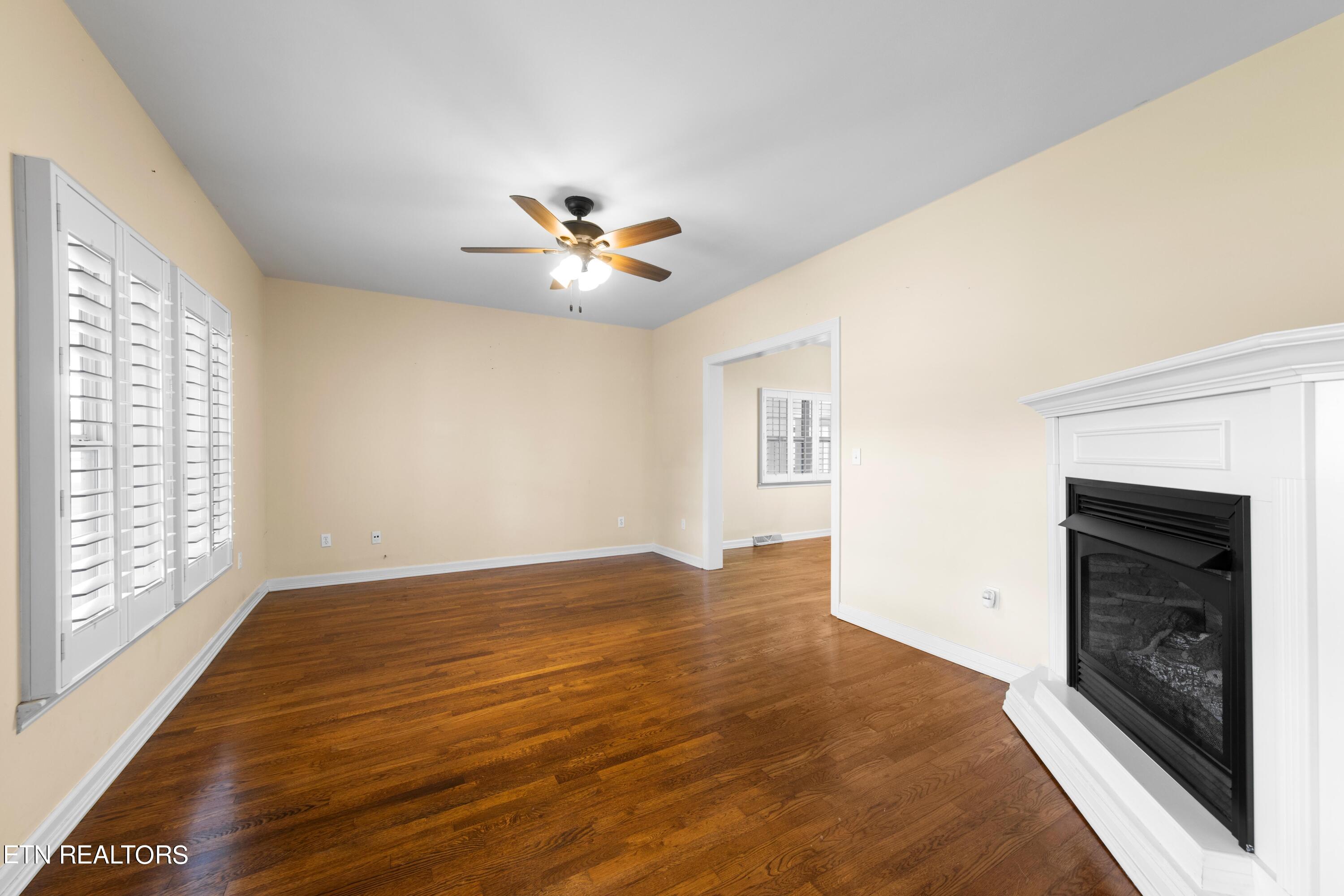 693 Old Middlesboro Highway Lafollette TN 37766