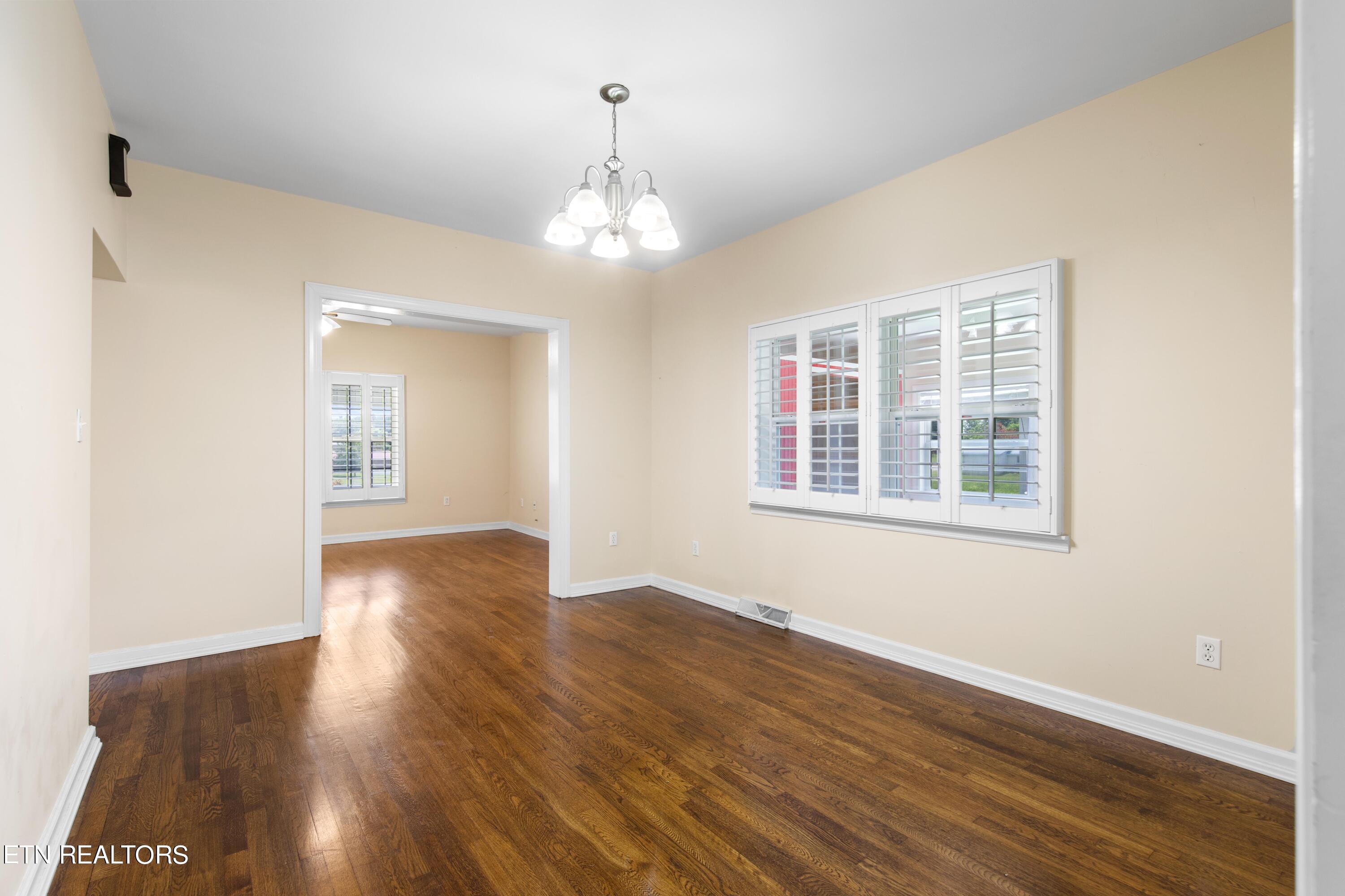 693 Old Middlesboro Highway Lafollette TN 37766