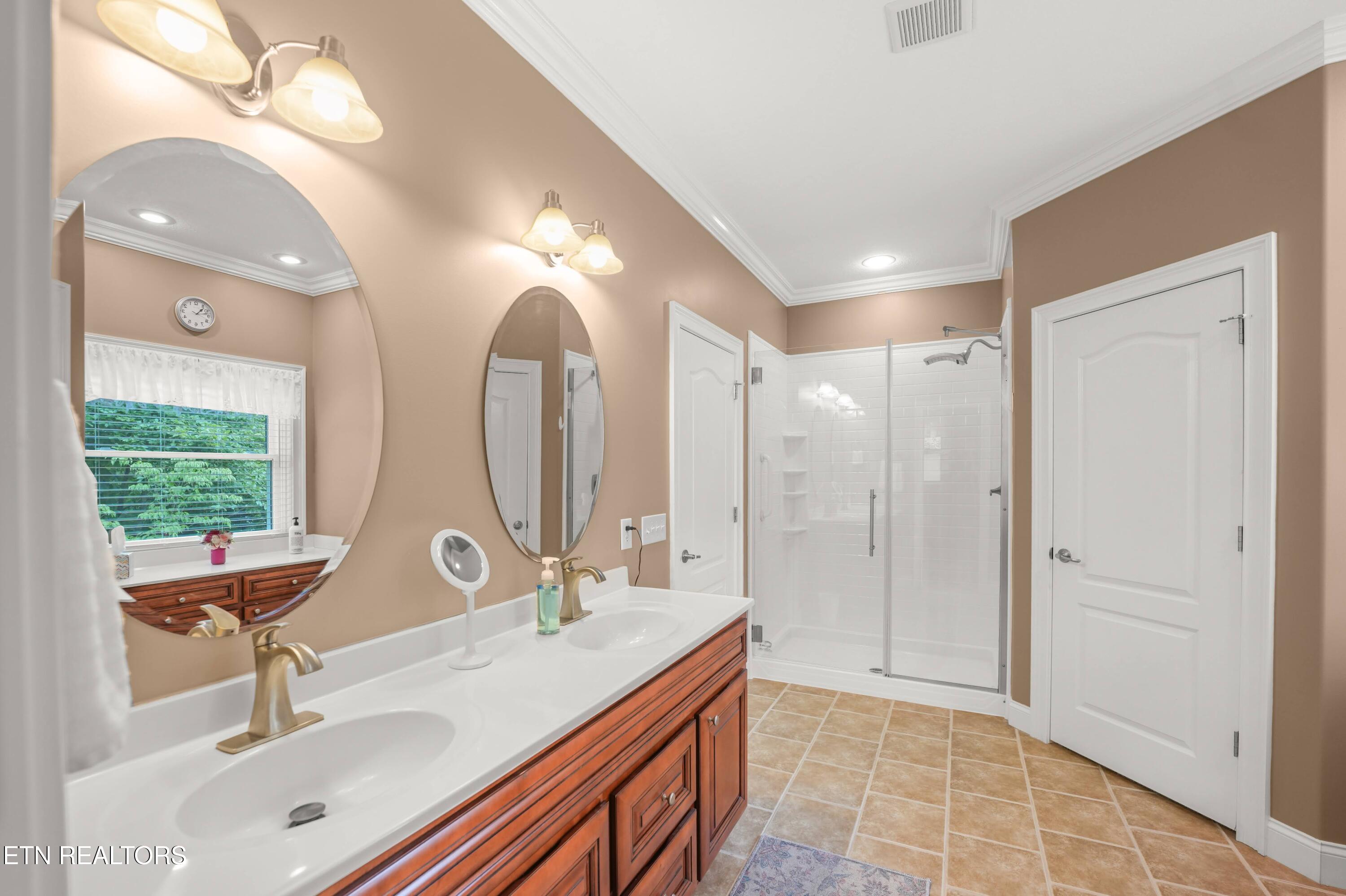 539 Snead Drive Crossville TN 38558