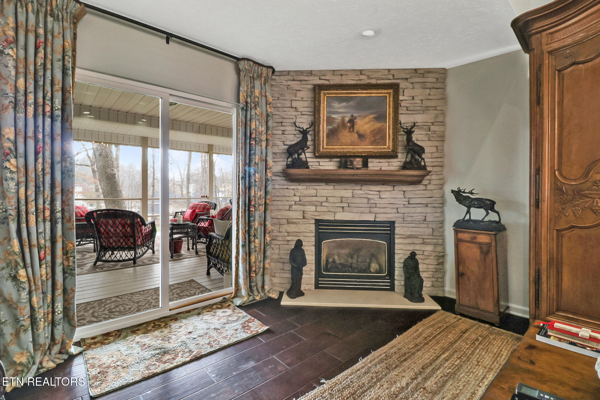 60 Hawthorn Loop Crossville TN 38555