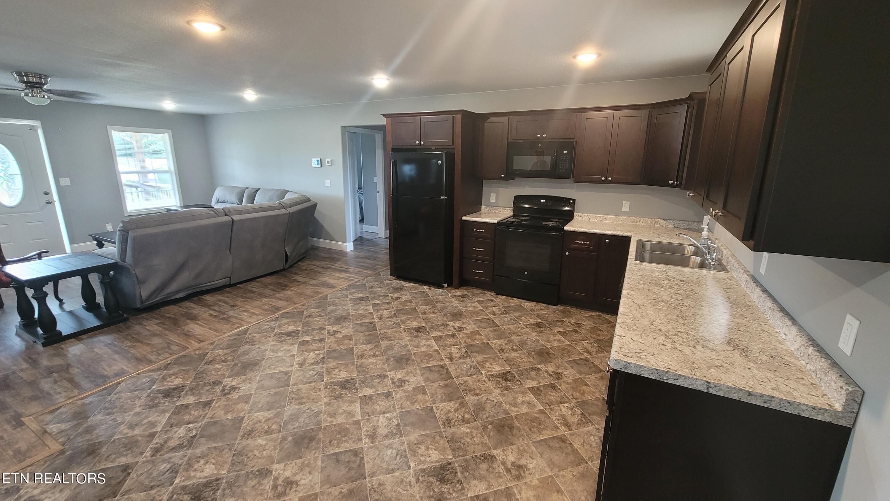 2971 Kingtown Road Winfield TN 37892