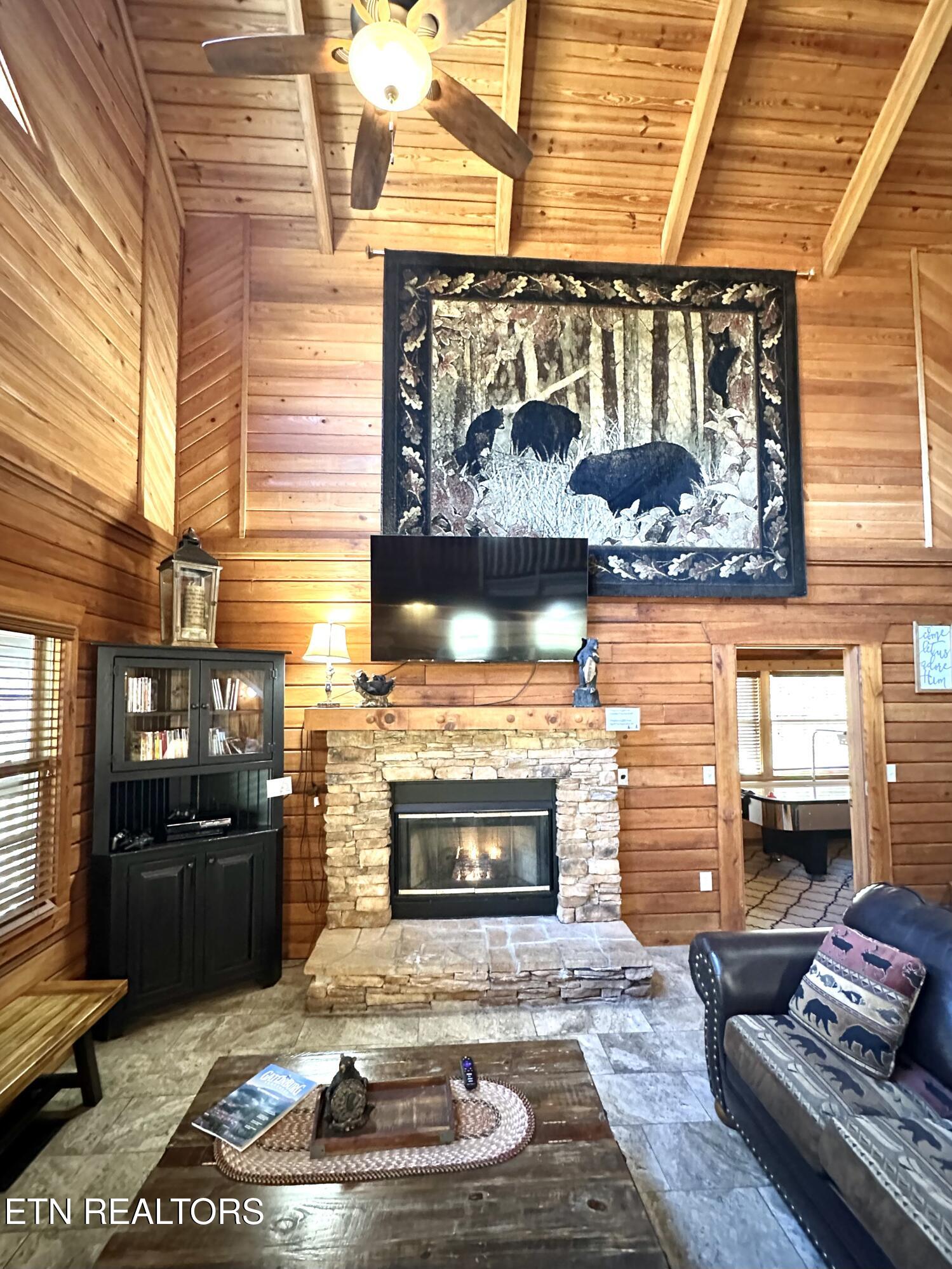 210 S Smoky Mountain Way Sevierville TN 37876