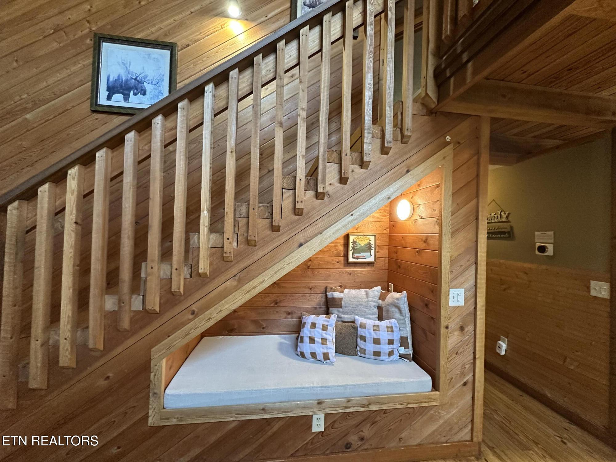 210 S Smoky Mountain Way Sevierville TN 37876