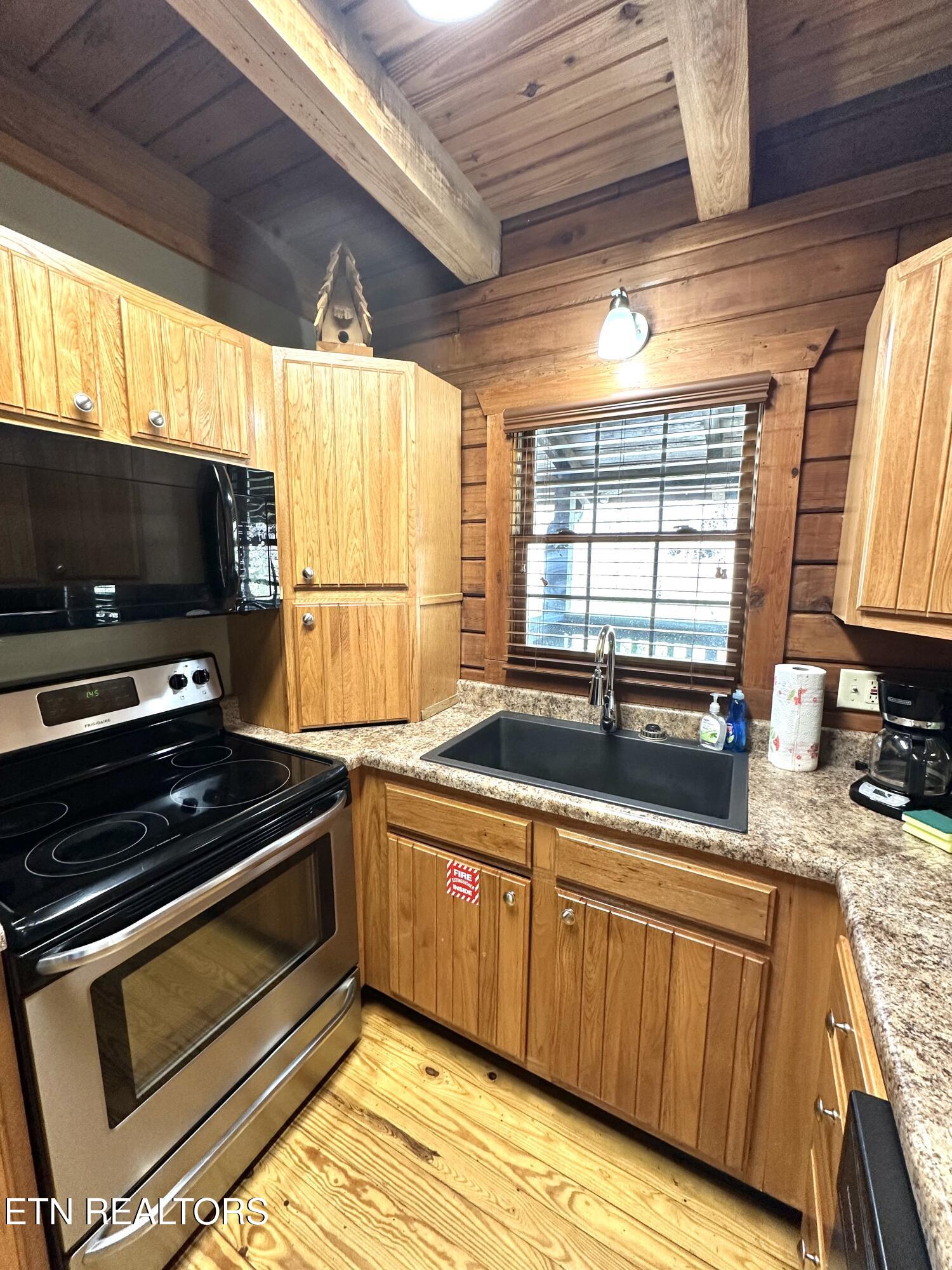 210 S Smoky Mountain Way Sevierville TN 37876