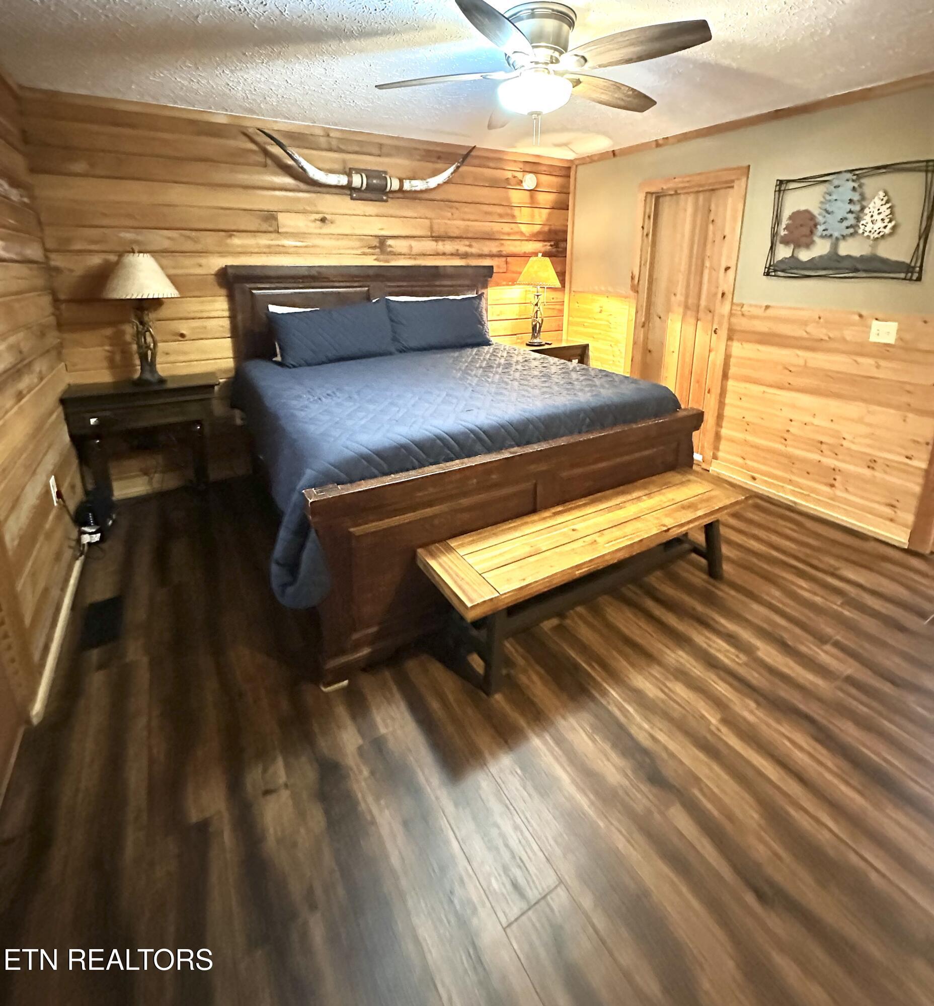 210 S Smoky Mountain Way Sevierville TN 37876