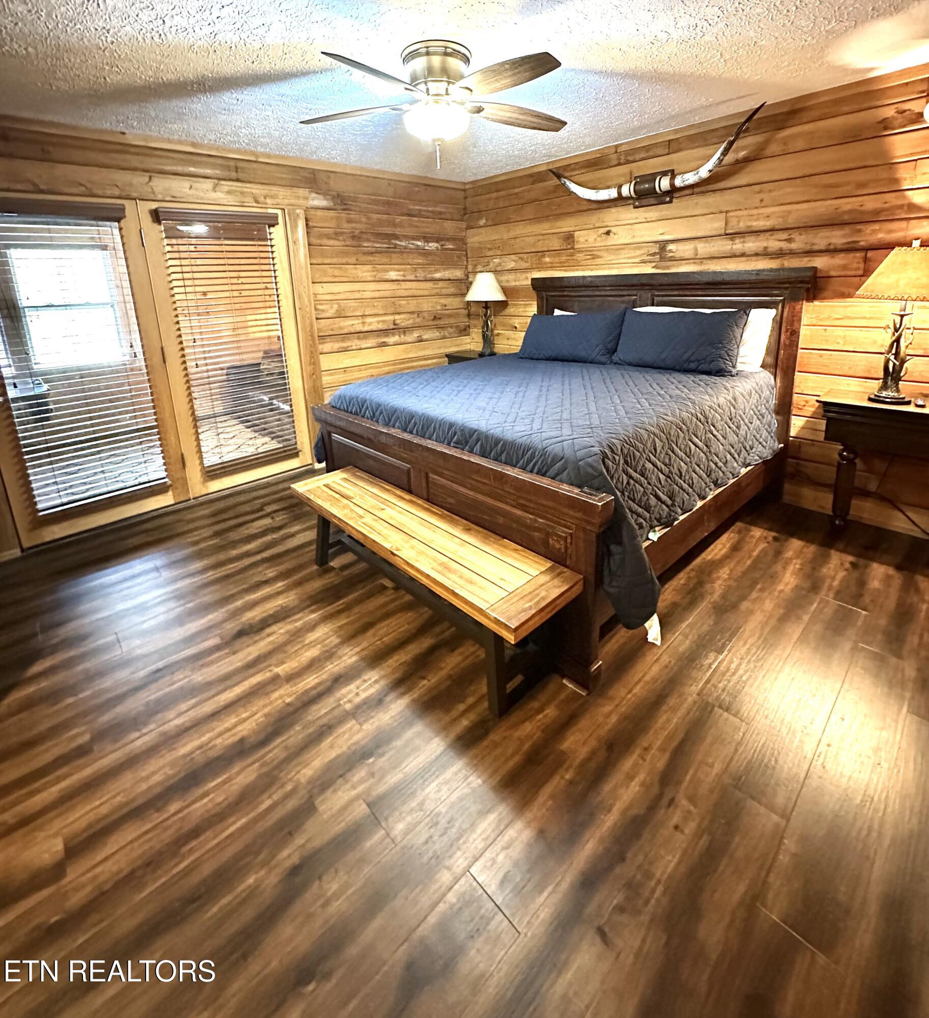210 S Smoky Mountain Way Sevierville TN 37876