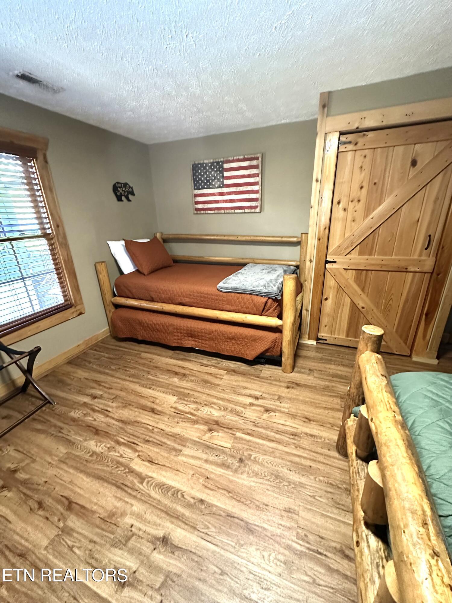 210 S Smoky Mountain Way Sevierville TN 37876