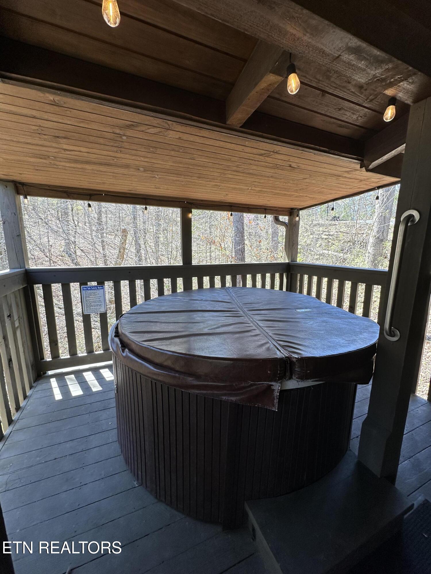 210 S Smoky Mountain Way Sevierville TN 37876