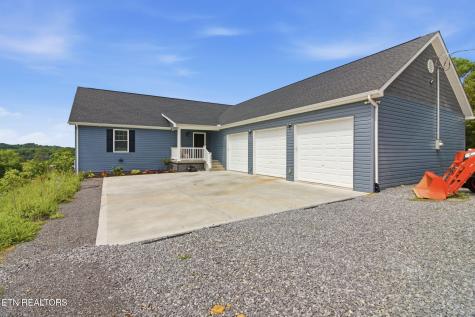 2055 Scott Street Sevierville TN 37876