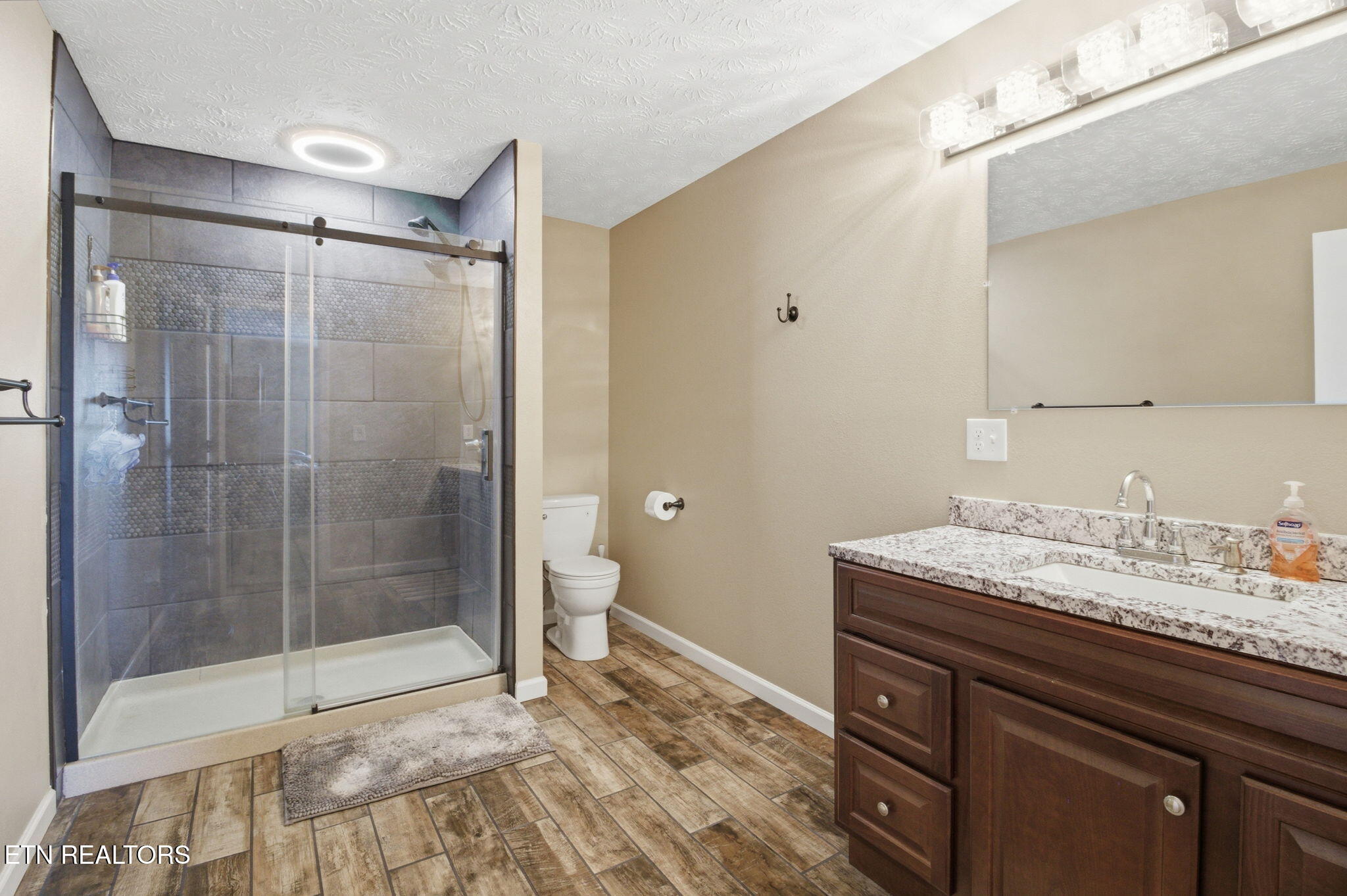 2055 Scott Street Sevierville TN 37876