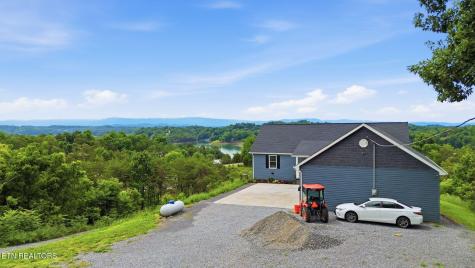 2055 Scott Street Sevierville TN 37876
