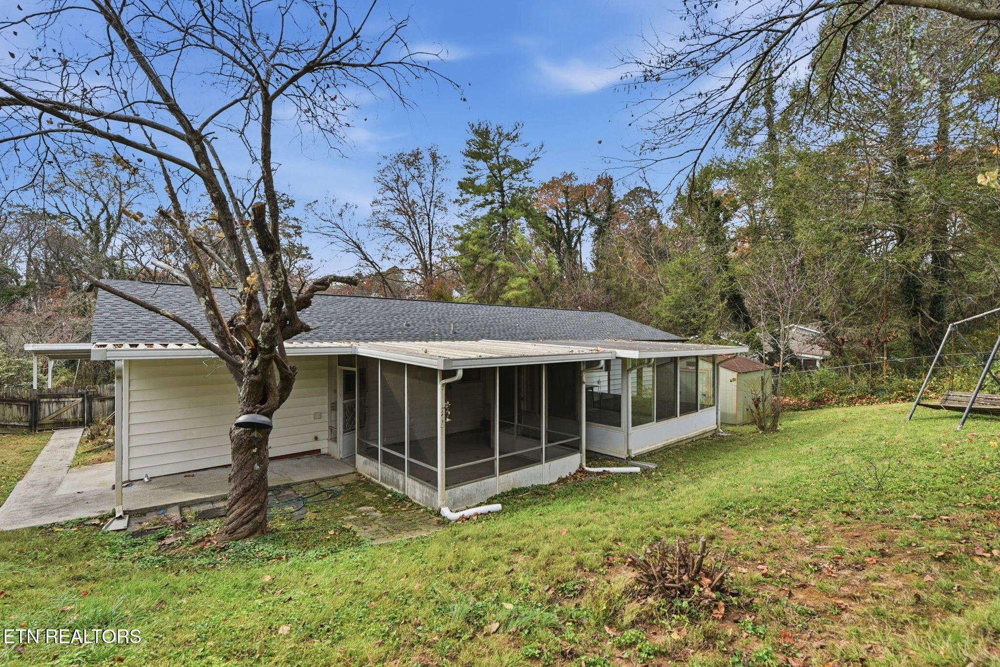 5716 Scenichills Road Knoxville TN 37912