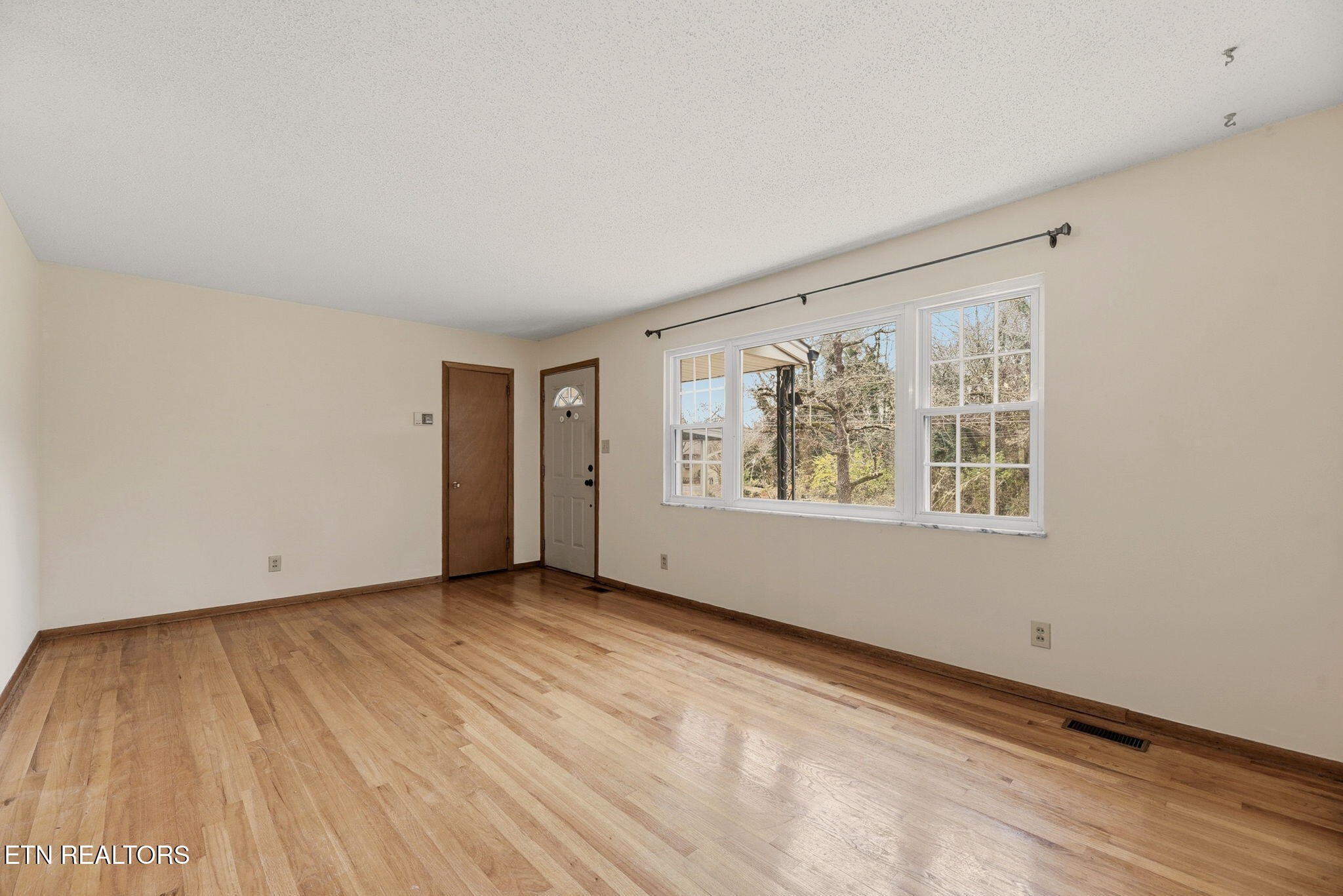 5716 Scenichills Road Knoxville TN 37912