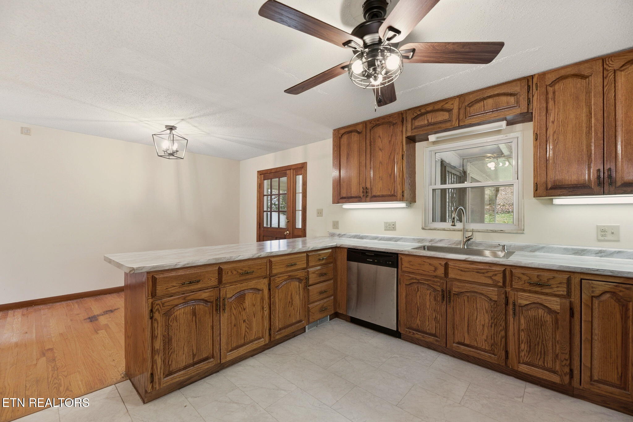 5716 Scenichills Road Knoxville TN 37912