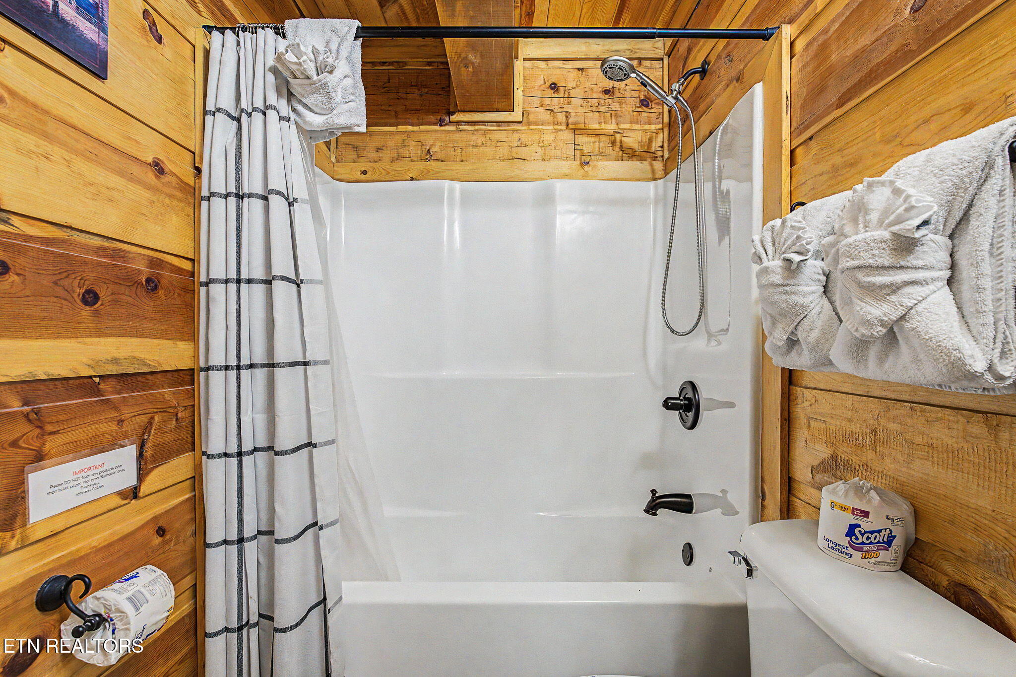 4809 Settlers View Lane Sevierville TN 37862