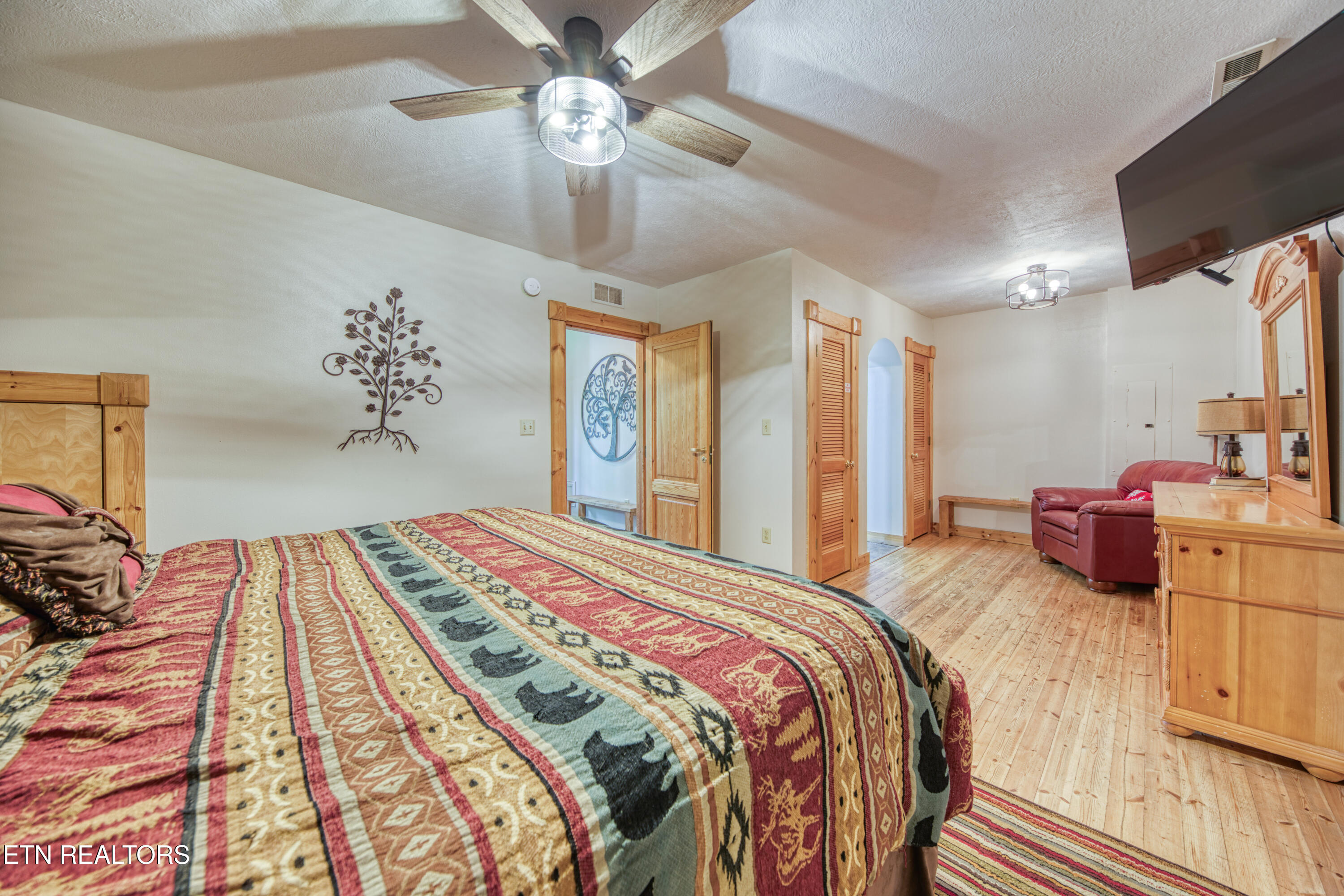 917 Pine Cone Way Gatlinburg TN 37738