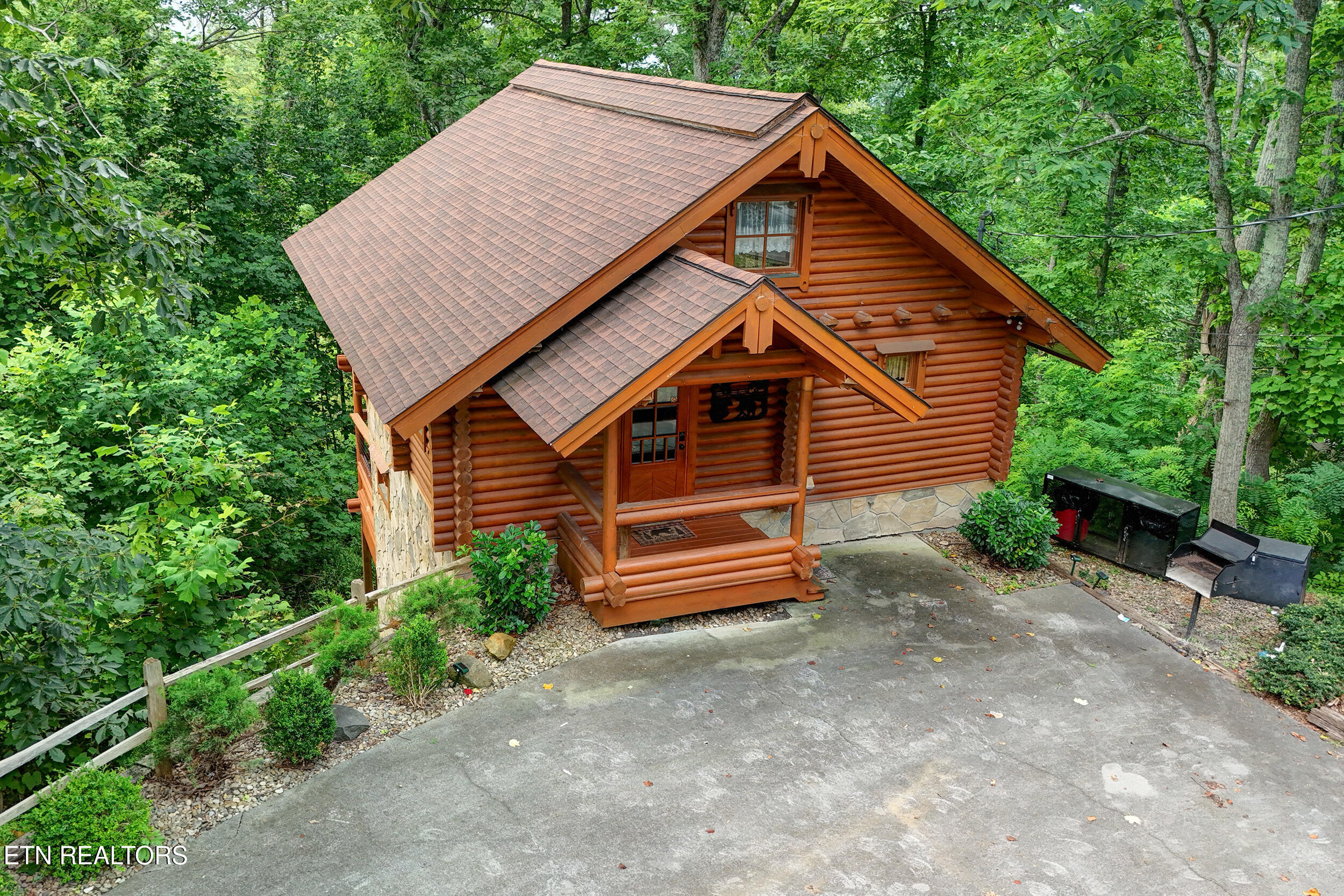 917 Pine Cone Way Gatlinburg TN 37738