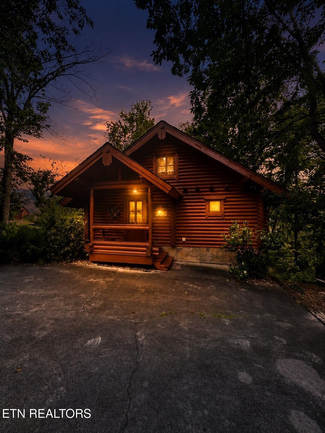 917 Pine Cone Way Gatlinburg TN 37738
