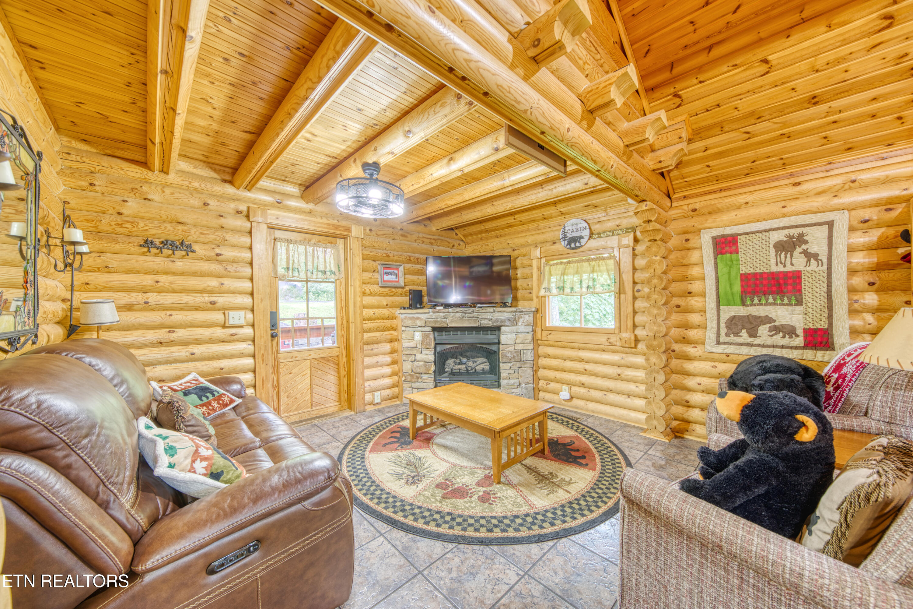 917 Pine Cone Way Gatlinburg TN 37738