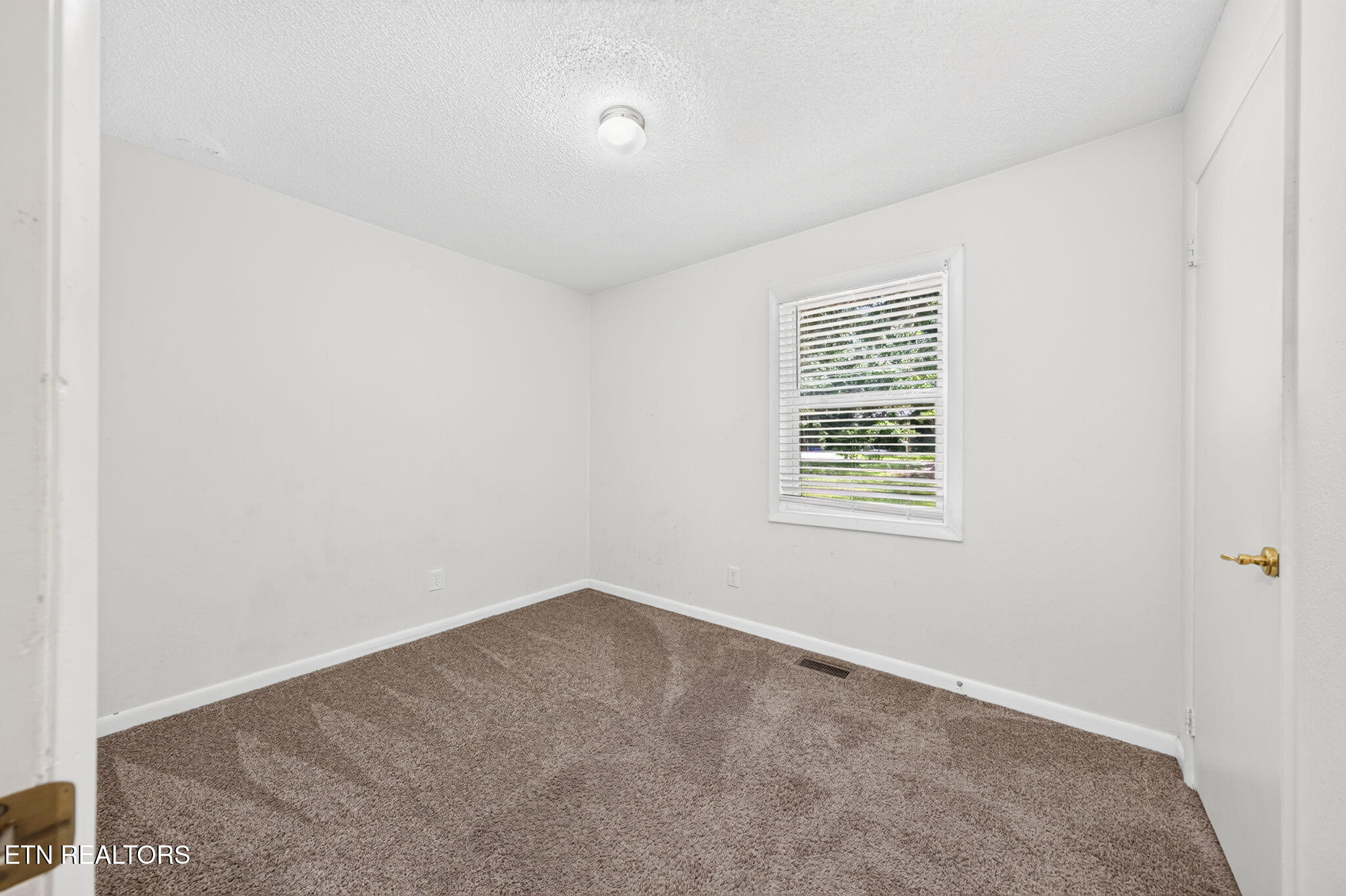 298 Deathridge Road Crossville TN 38555