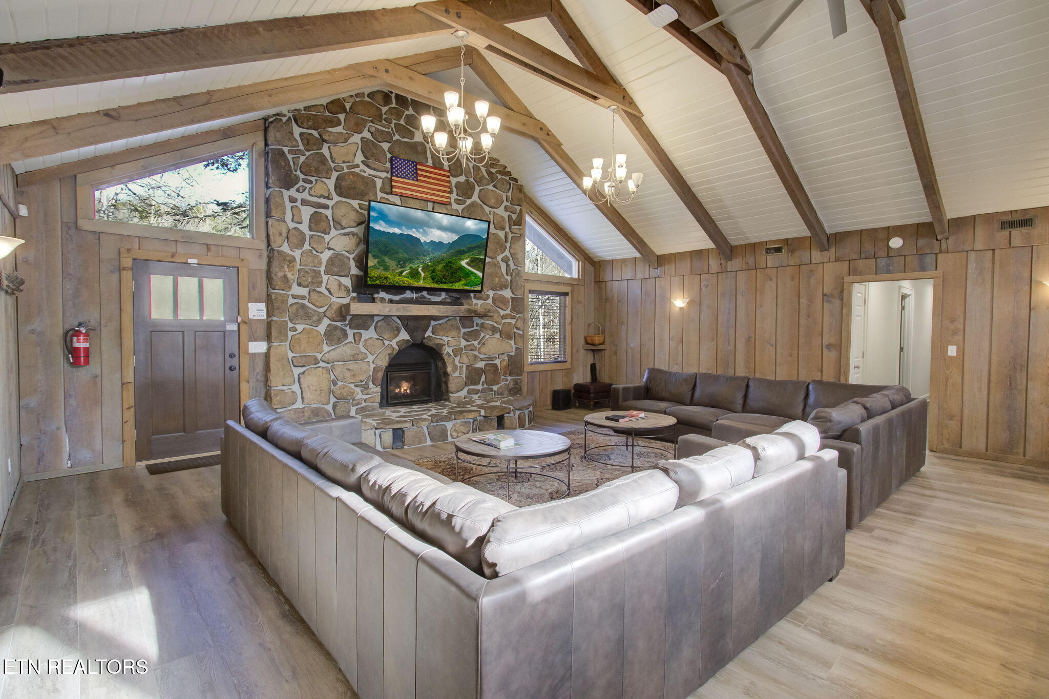 2000 E Millers Cove Road Walland TN 37886