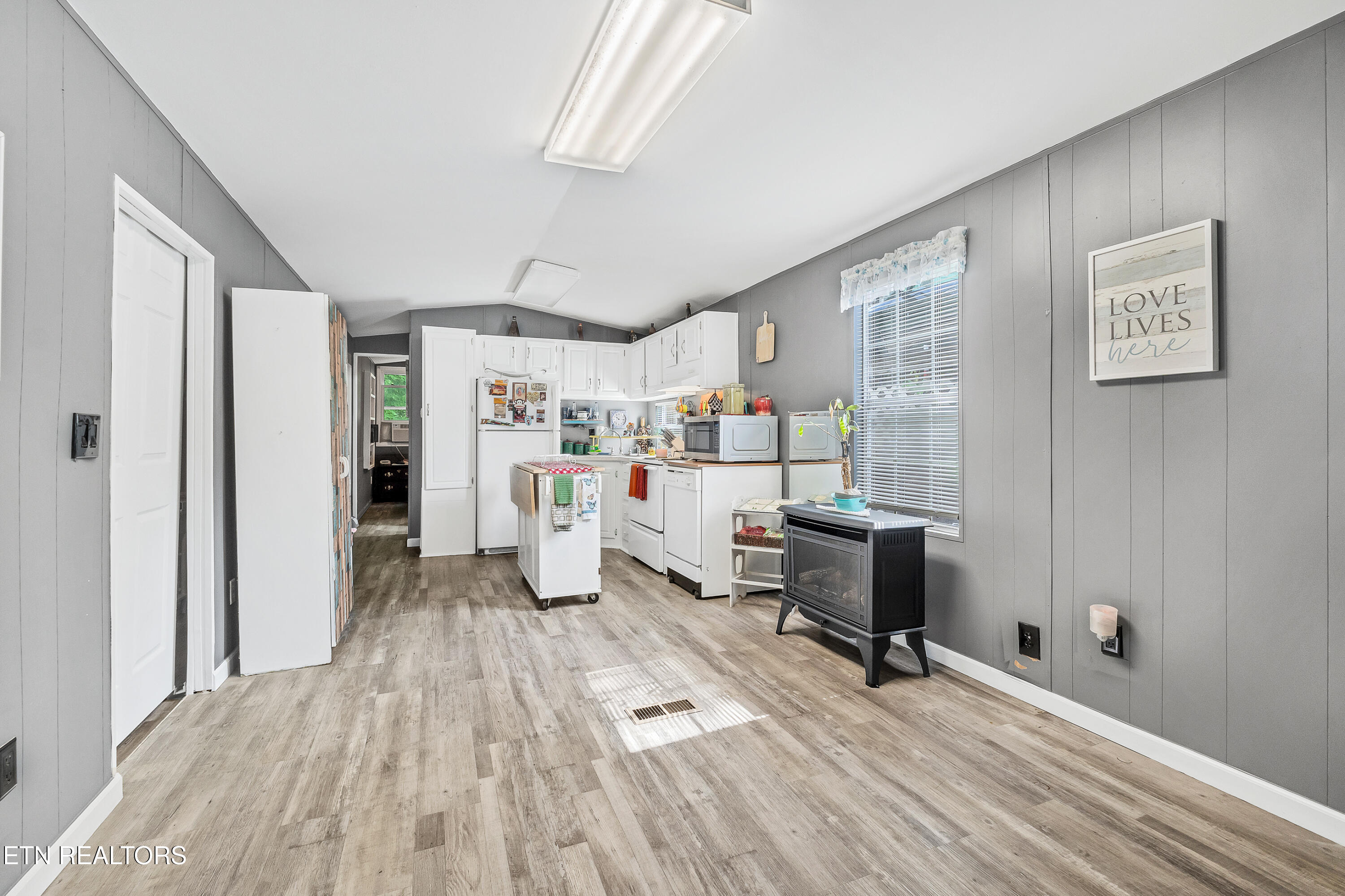 419 Mountain Thrush Drive Townsend TN 37882